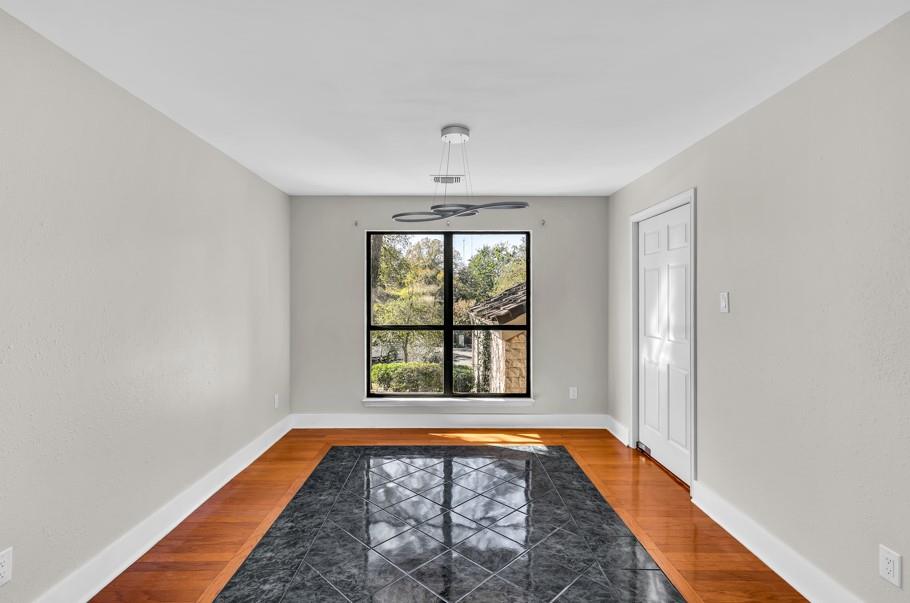 4604 Palisade Dr, Austin, TX 78731