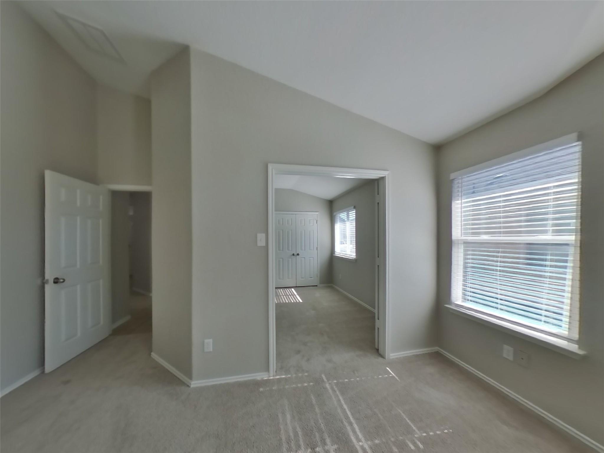 347 Foster Ln, Jarrell, TX 76537