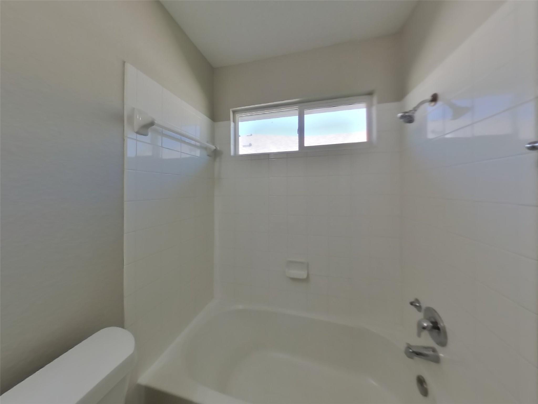 347 Foster Ln, Jarrell, TX 76537