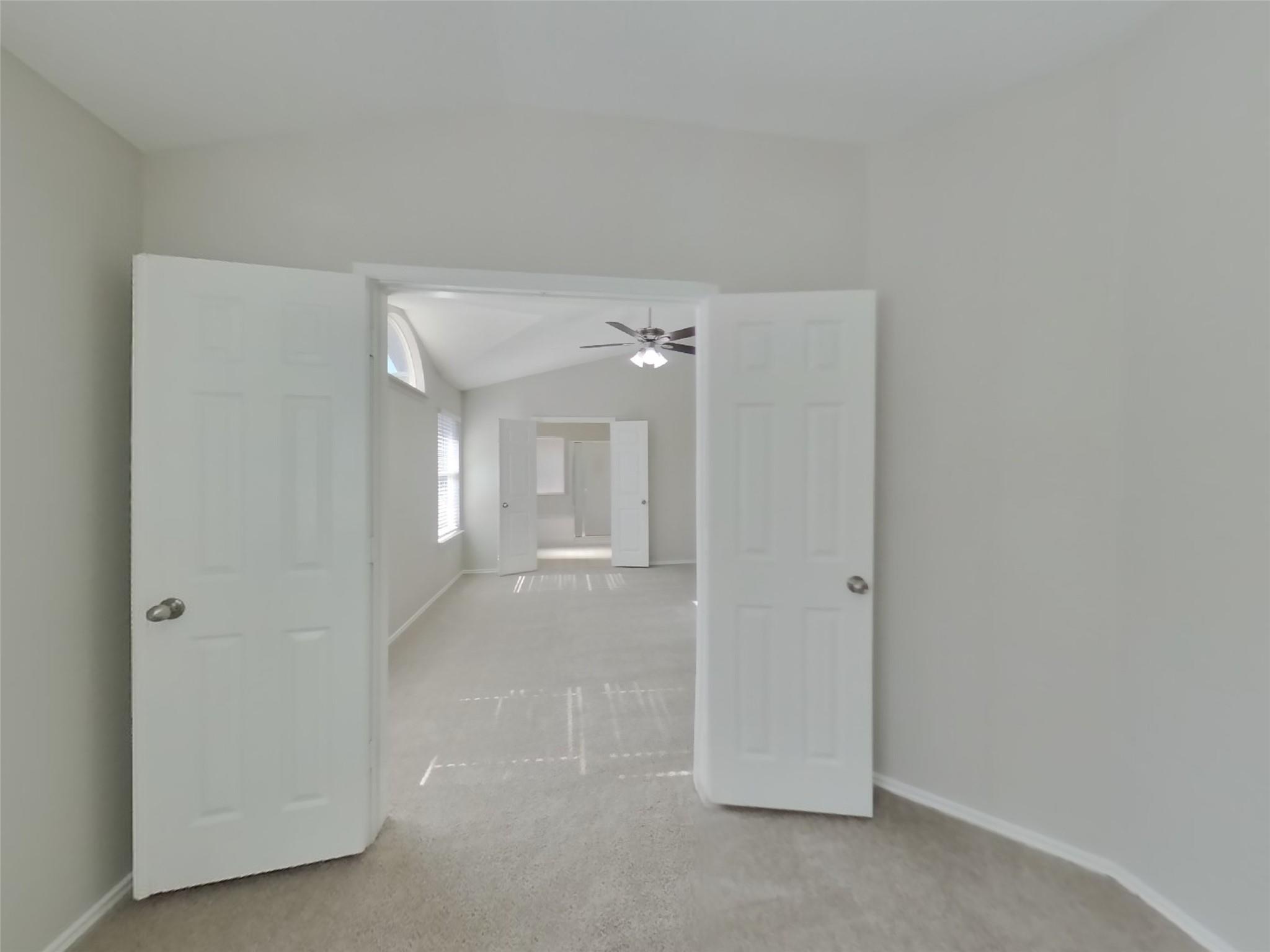 347 Foster Ln, Jarrell, TX 76537