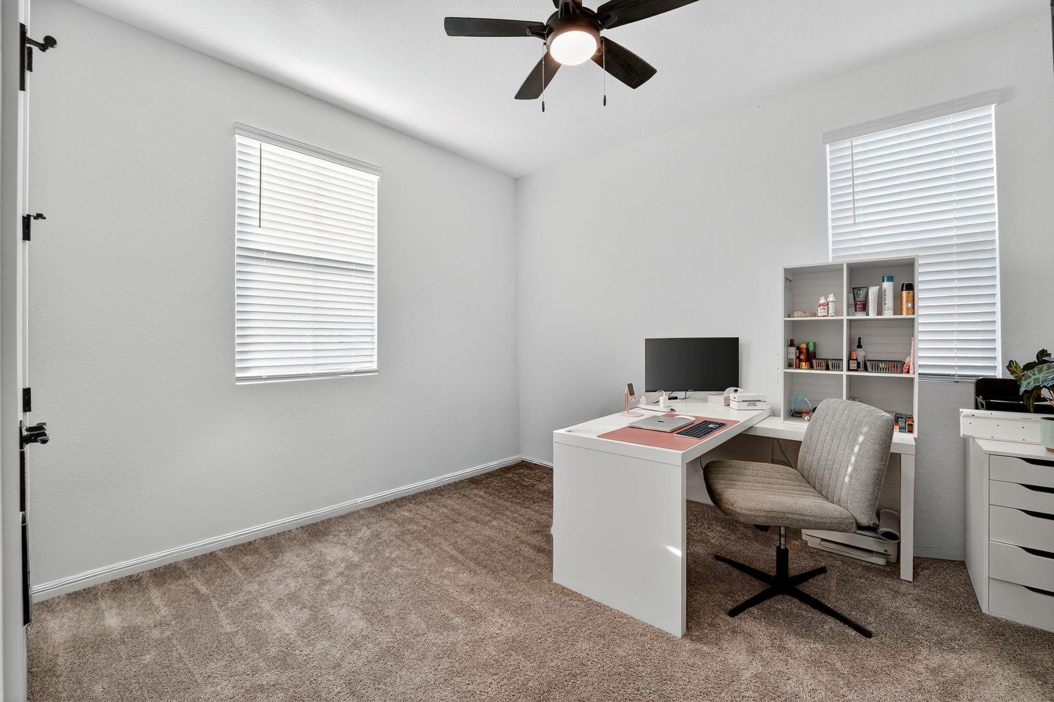 637 Seabiscuit Dr, Jarrell, TX 76537