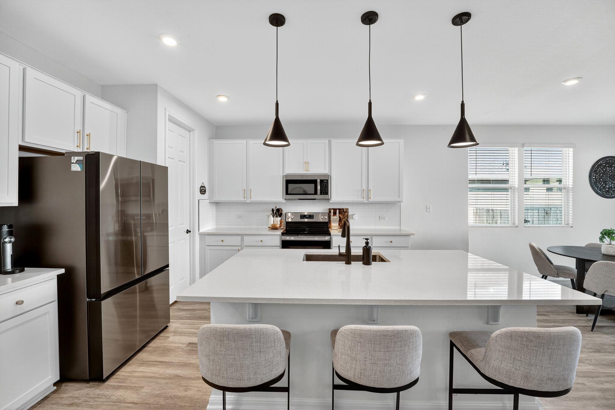 637 Seabiscuit Dr, Jarrell, TX 76537