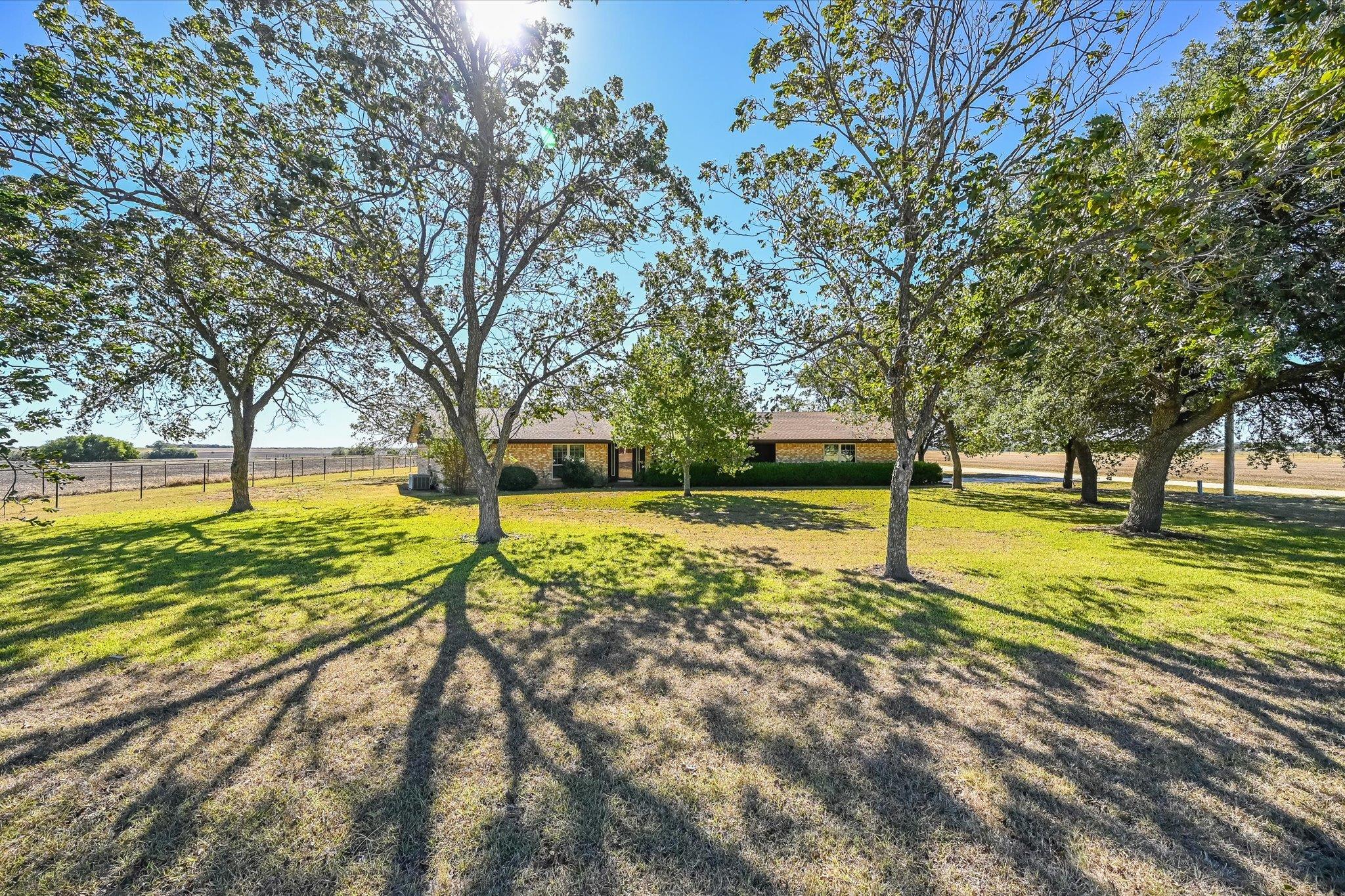 958 County Road 124, Georgetown, TX 78626