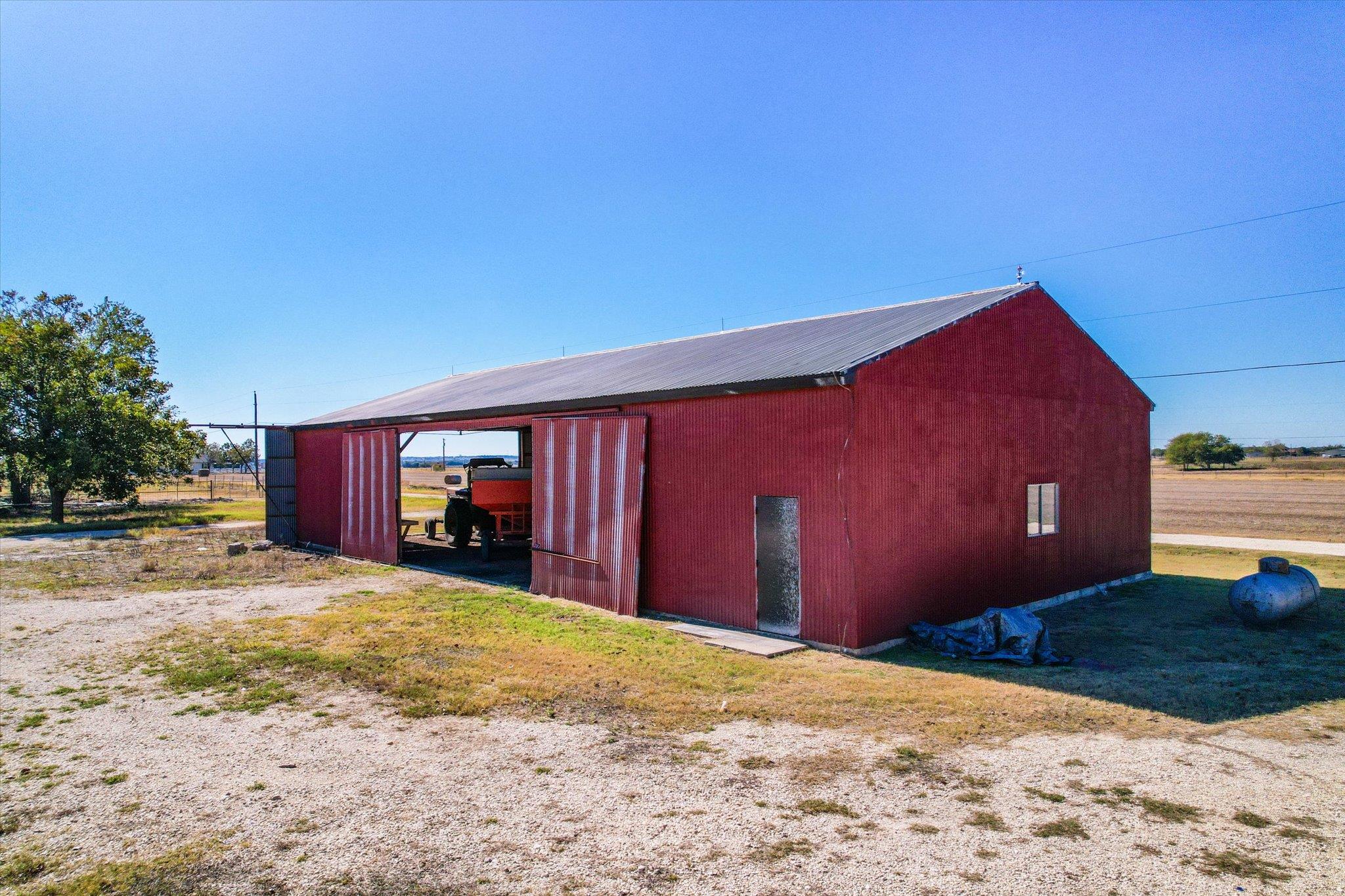 958 County Road 124, Georgetown, TX 78626