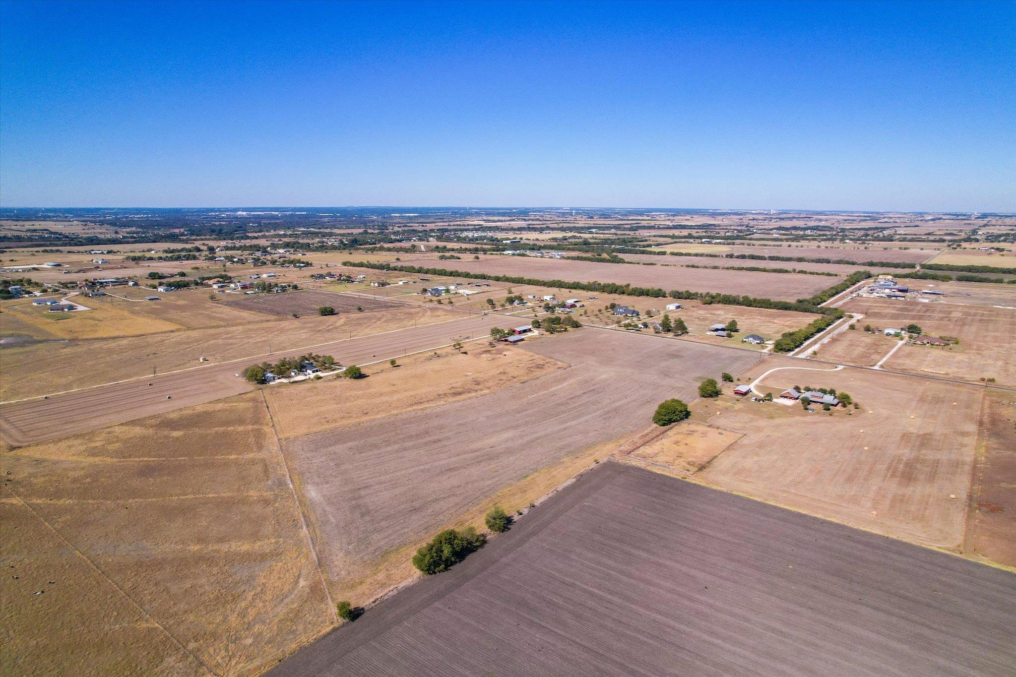 958 County Road 124, Georgetown, TX 78626