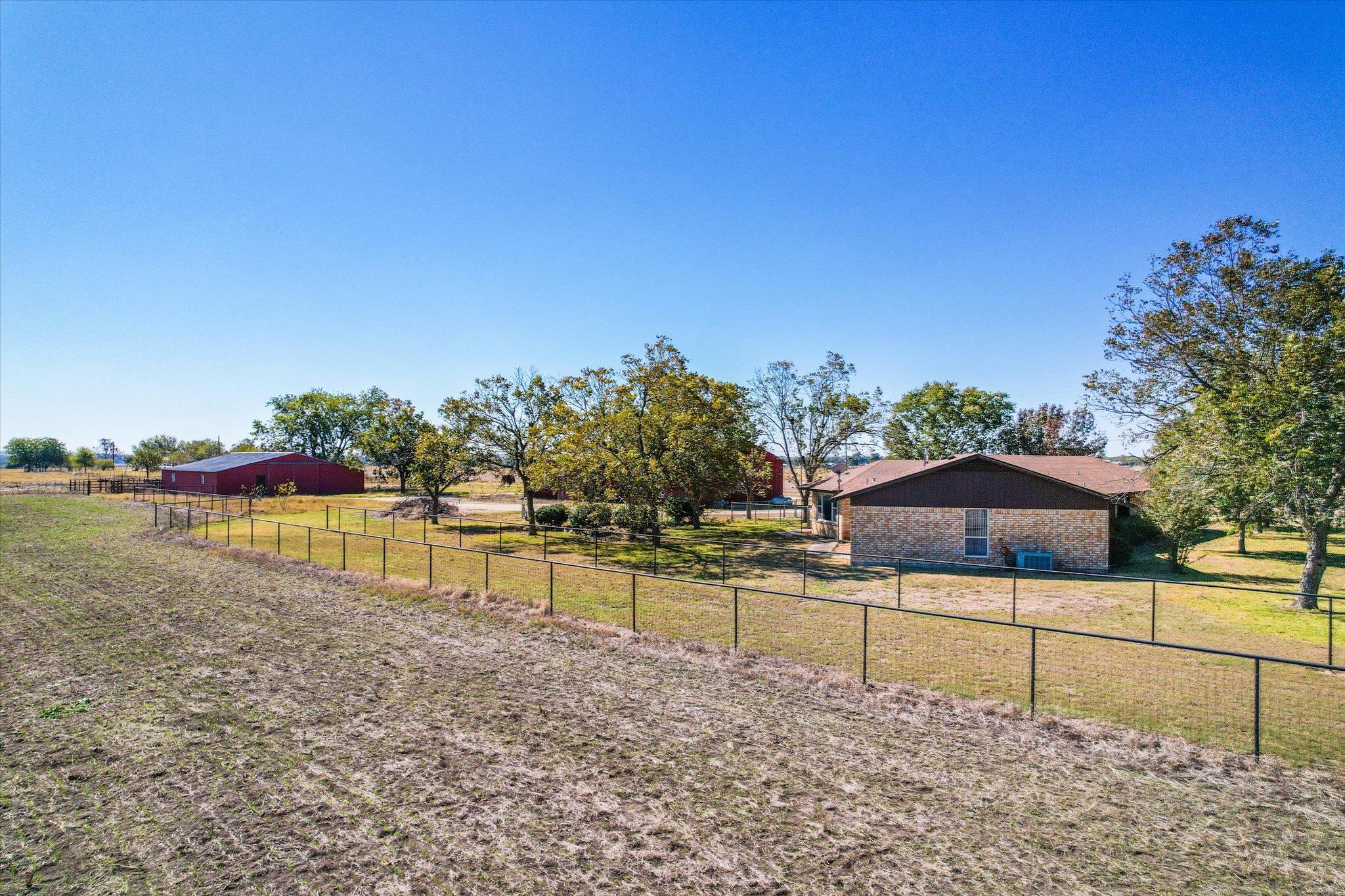 958 County Road 124, Georgetown, TX 78626