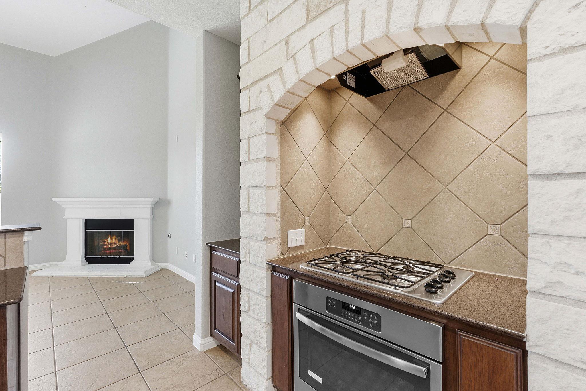 299 Limestone Trl, Austin, TX 78737