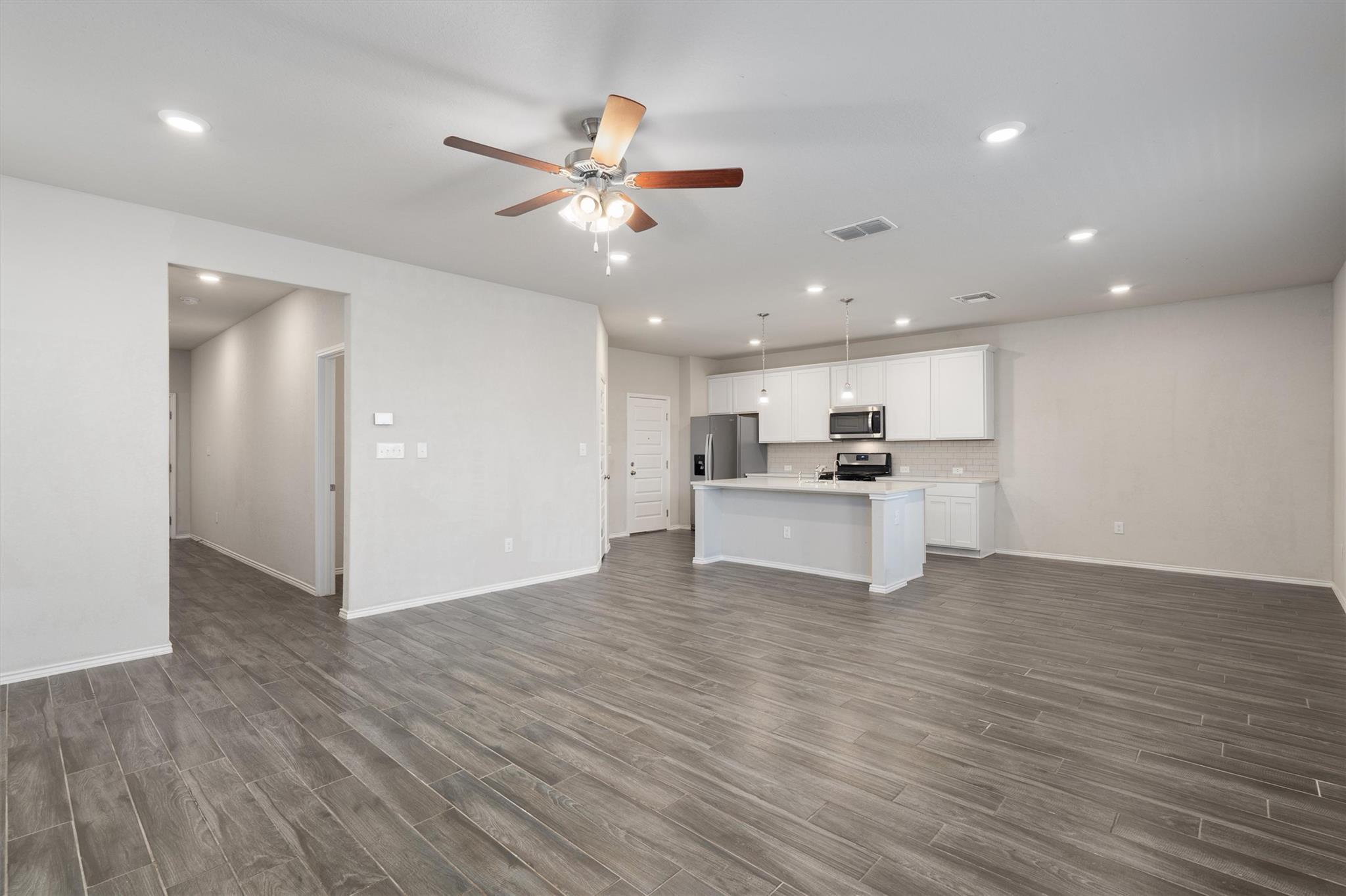 222 Jaycen Ln, New Braunfels, TX 78130