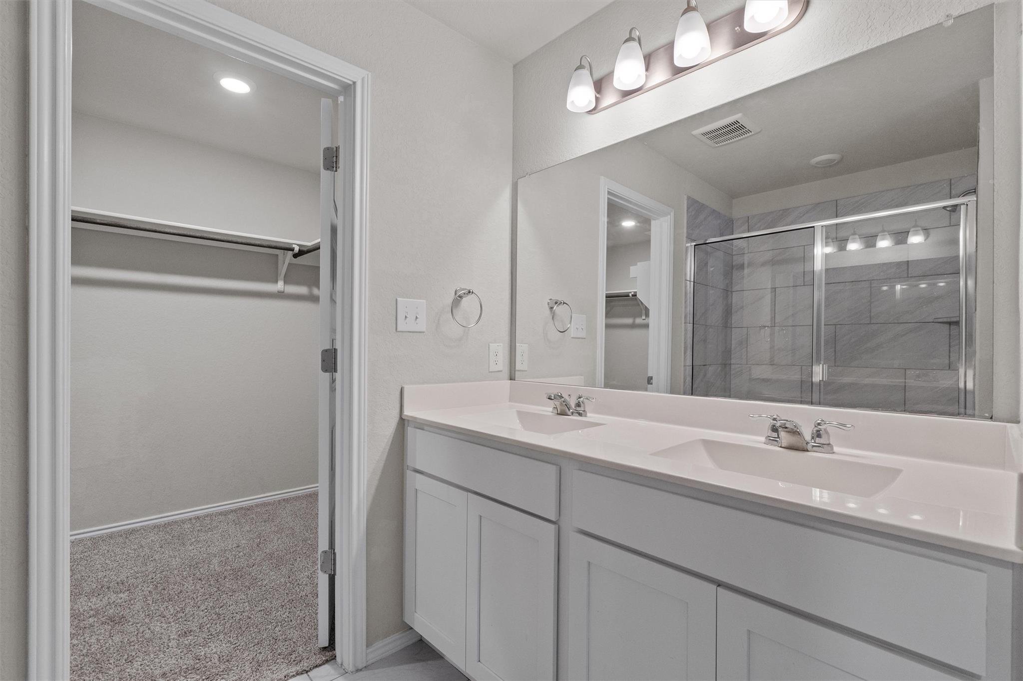 222 Jaycen Ln, New Braunfels, TX 78130