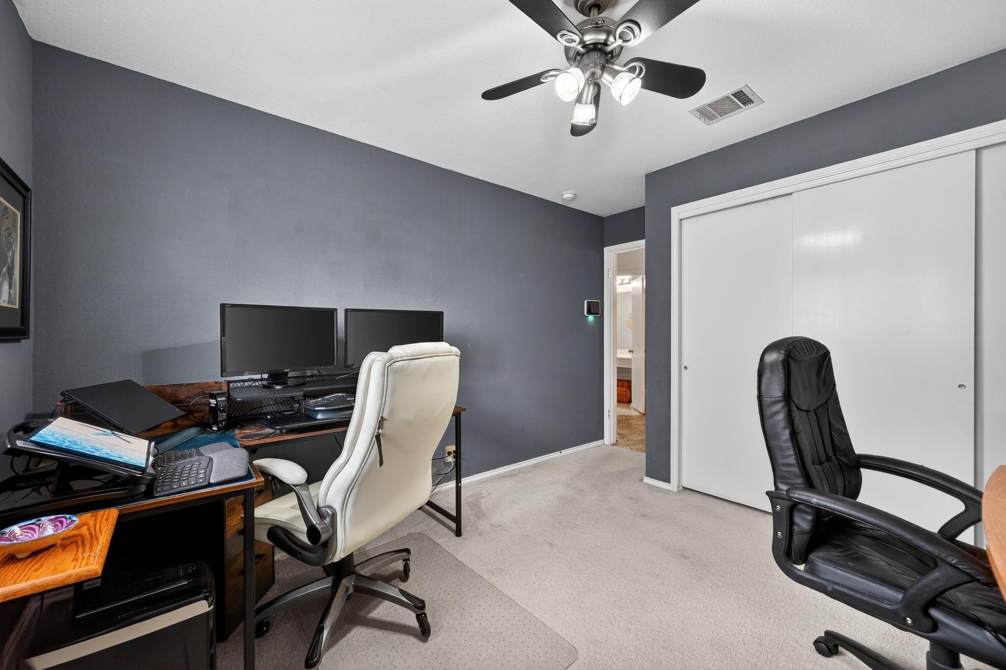 903 E Olympic Dr, Pflugerville, TX 78660