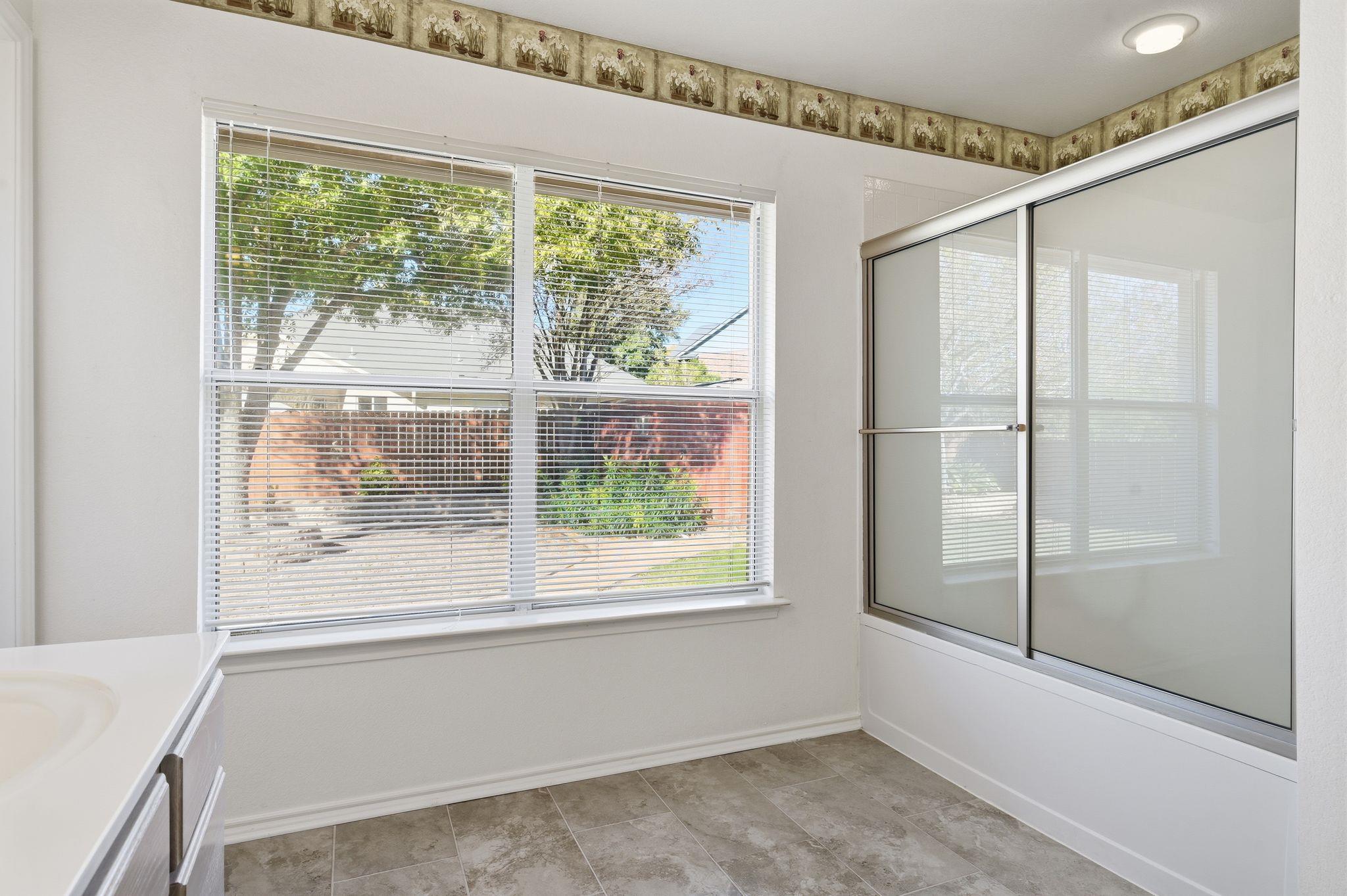 903 E Olympic Dr, Pflugerville, TX 78660