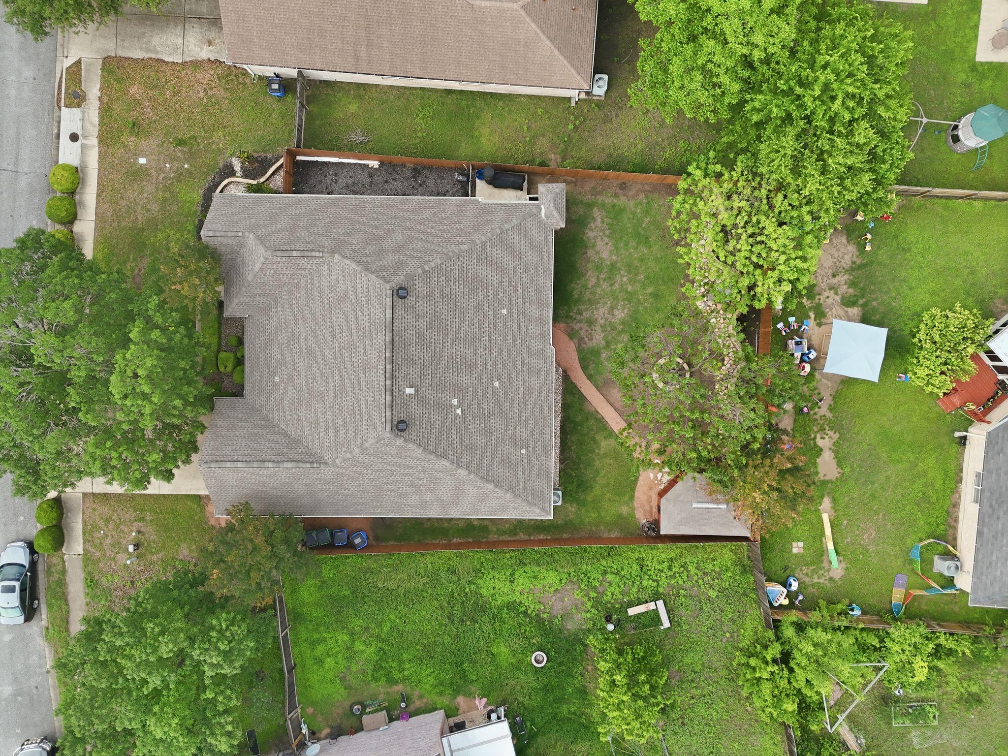 903 E Olympic Dr, Pflugerville, TX 78660