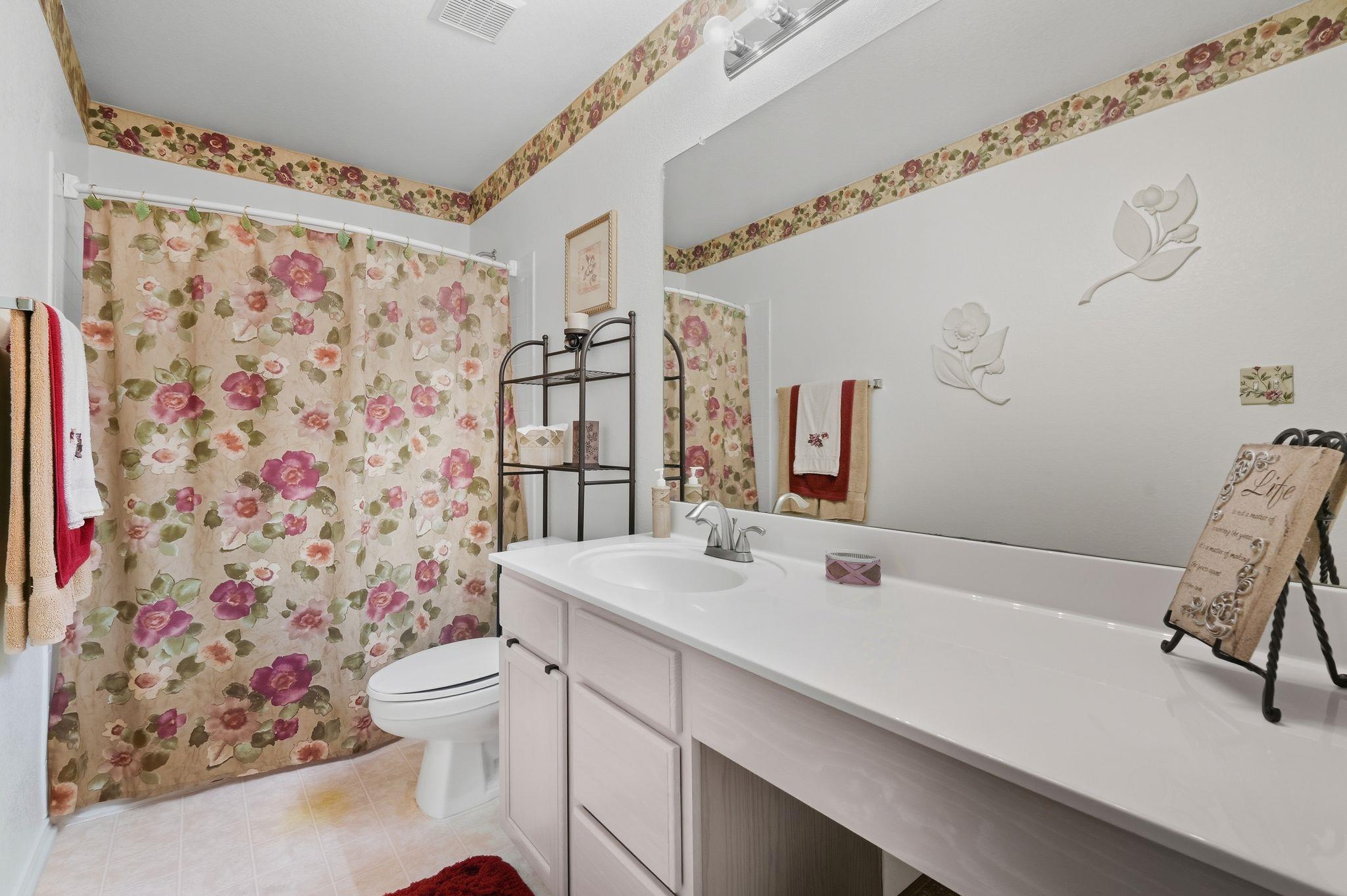 903 E Olympic Dr, Pflugerville, TX 78660