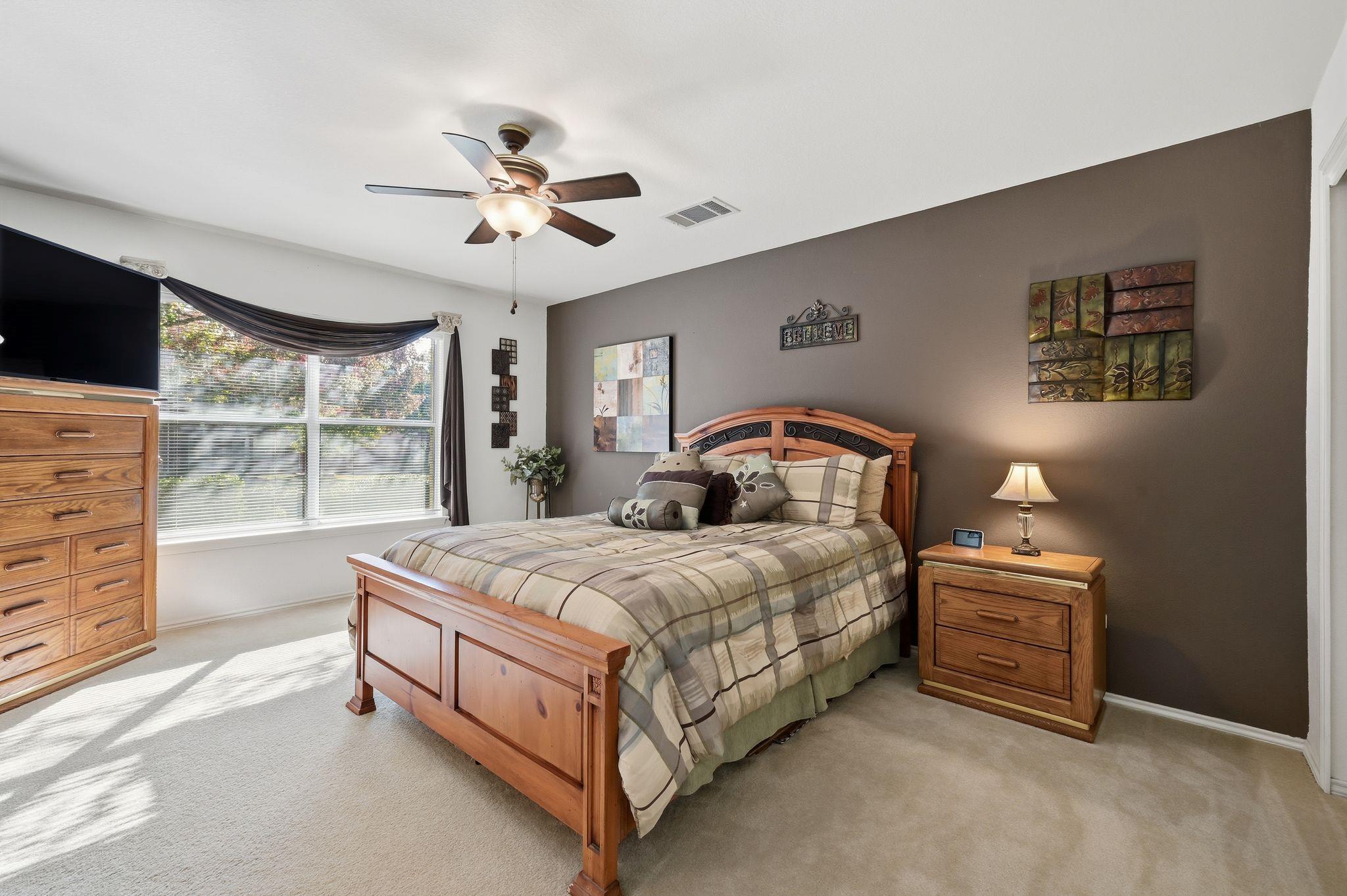 903 E Olympic Dr, Pflugerville, TX 78660