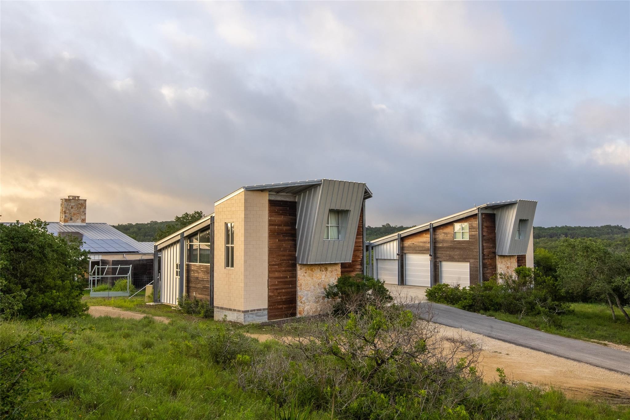 1946 Backbone Rdg, Wimberley, TX 78666