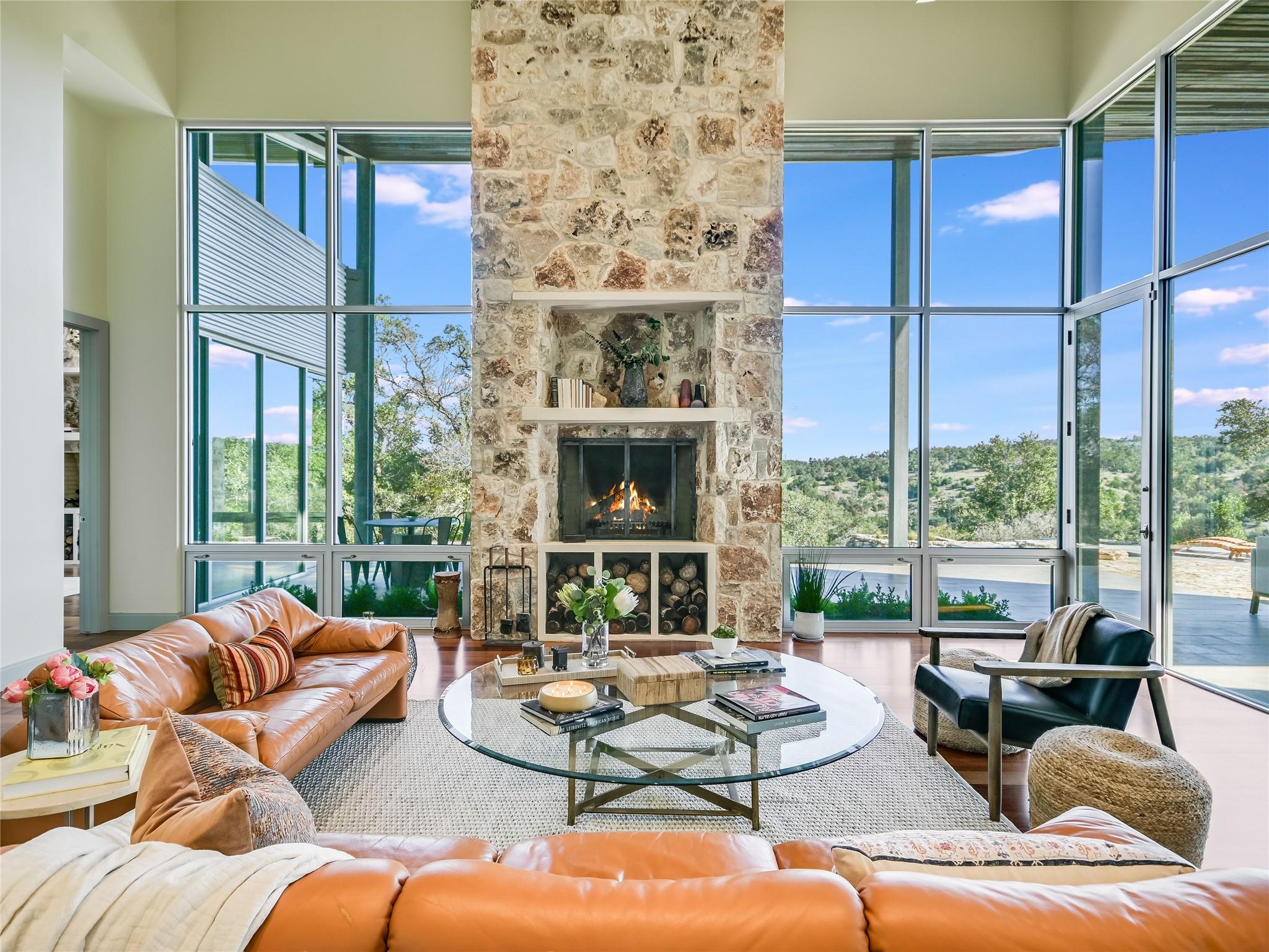 1946 Backbone Rdg, Wimberley, TX 78666