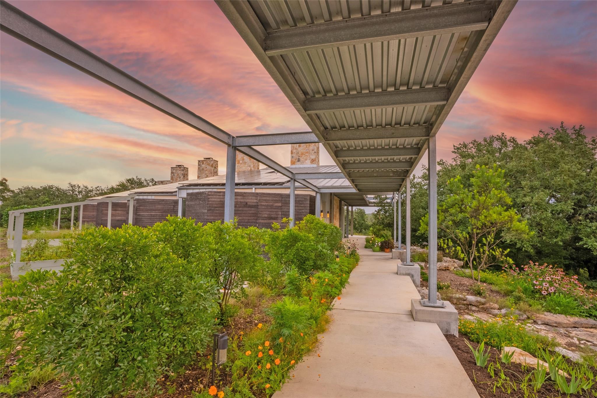 1946 Backbone Rdg, Wimberley, TX 78666