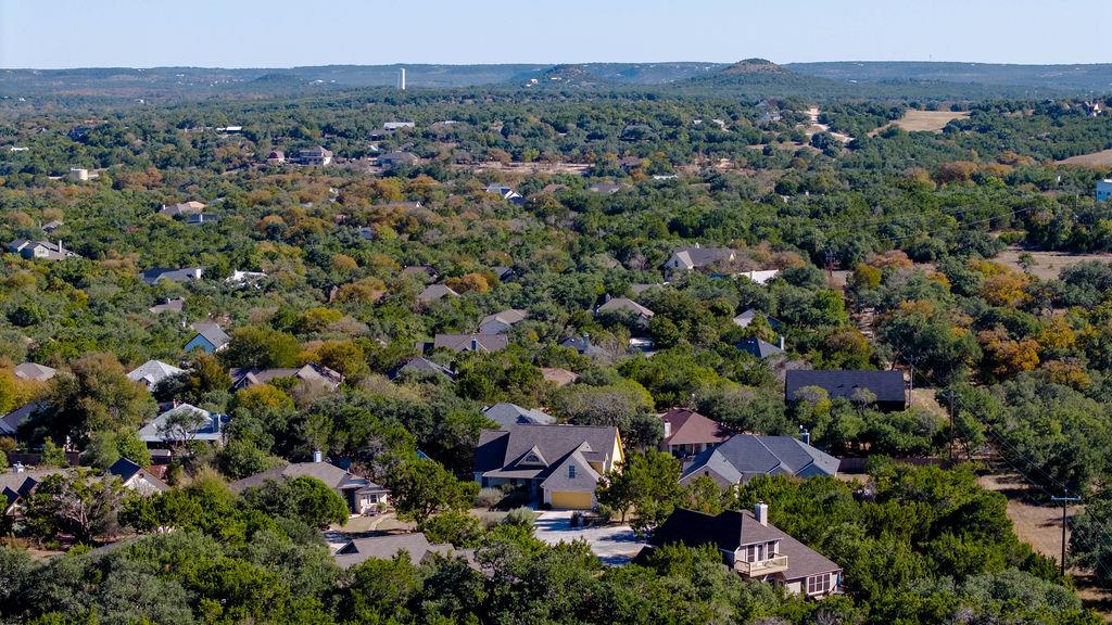 11 Elmwood Cir, Wimberley, TX 78676