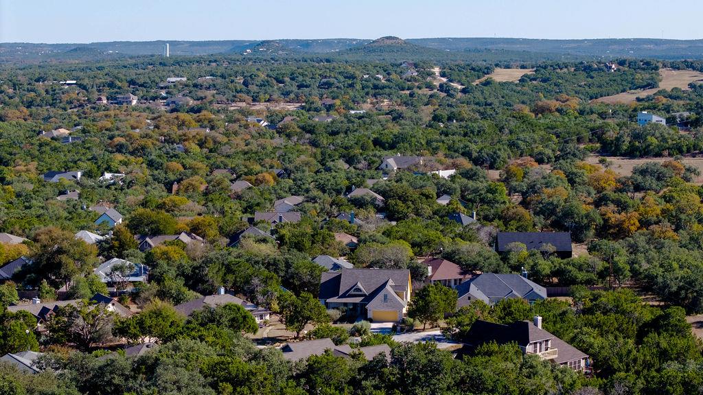 11 Elmwood Cir, Wimberley, TX 78676