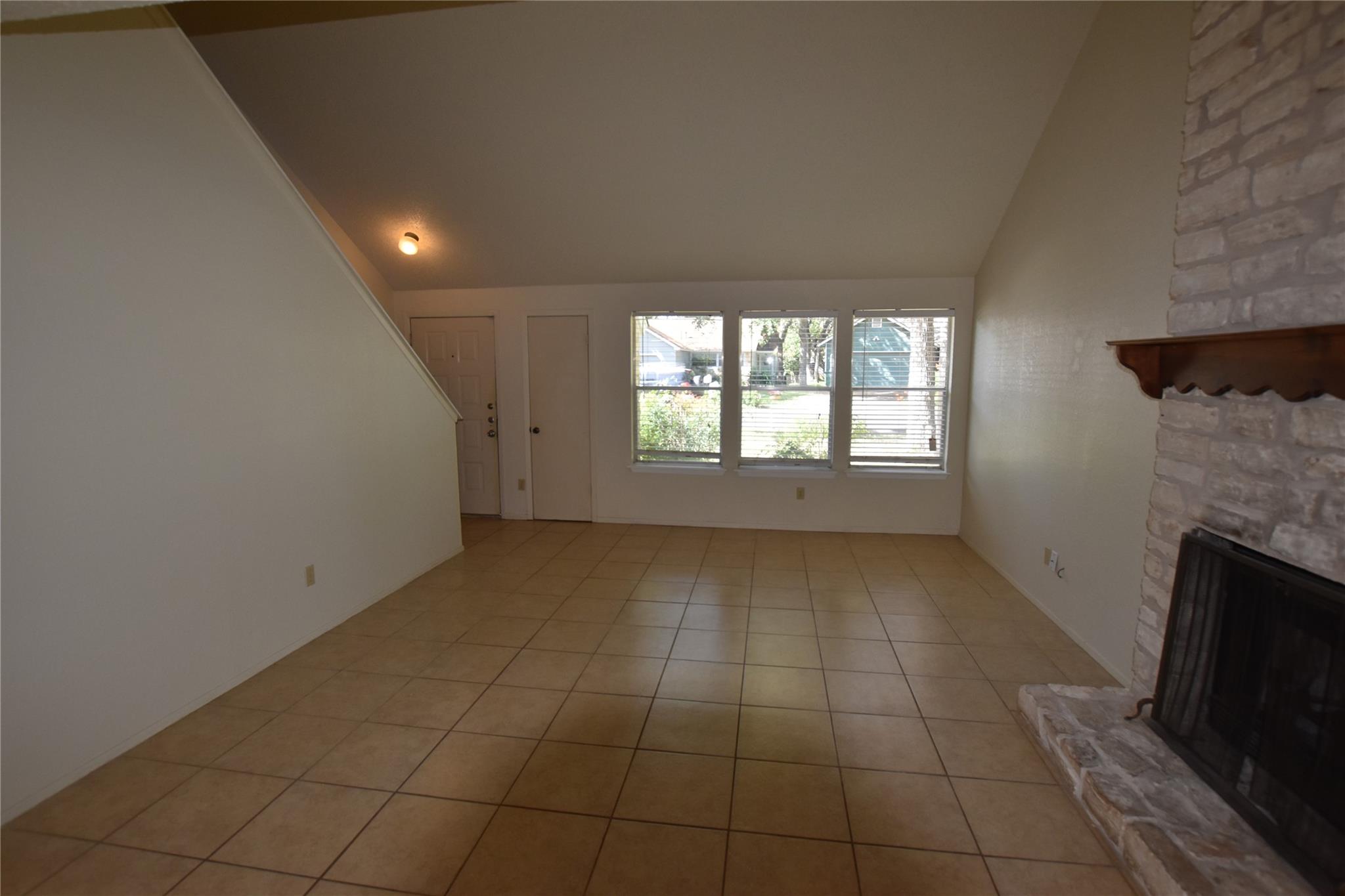 7703 Islander Dr, Austin, TX 78749