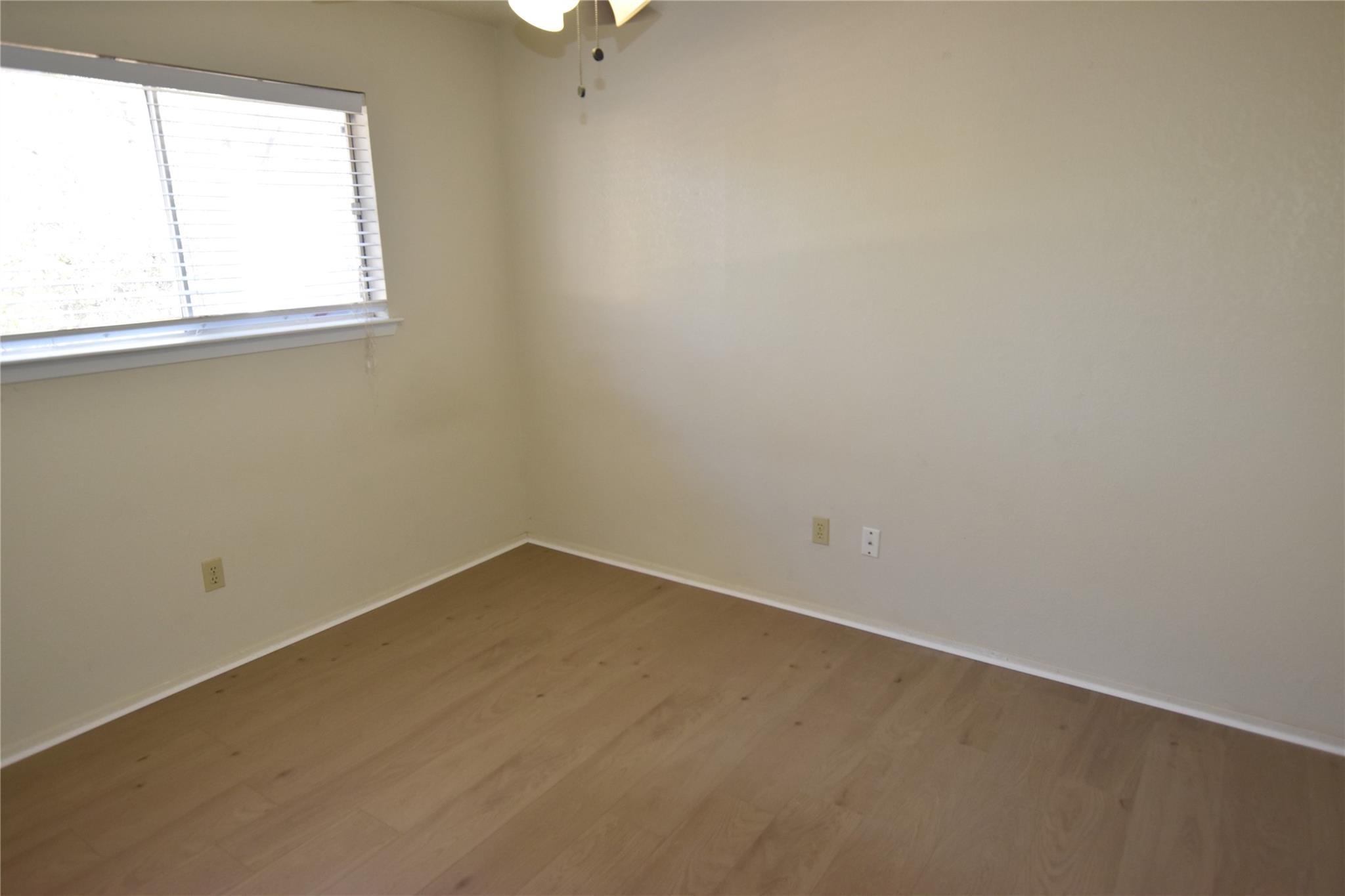 7703 Islander Dr, Austin, TX 78749