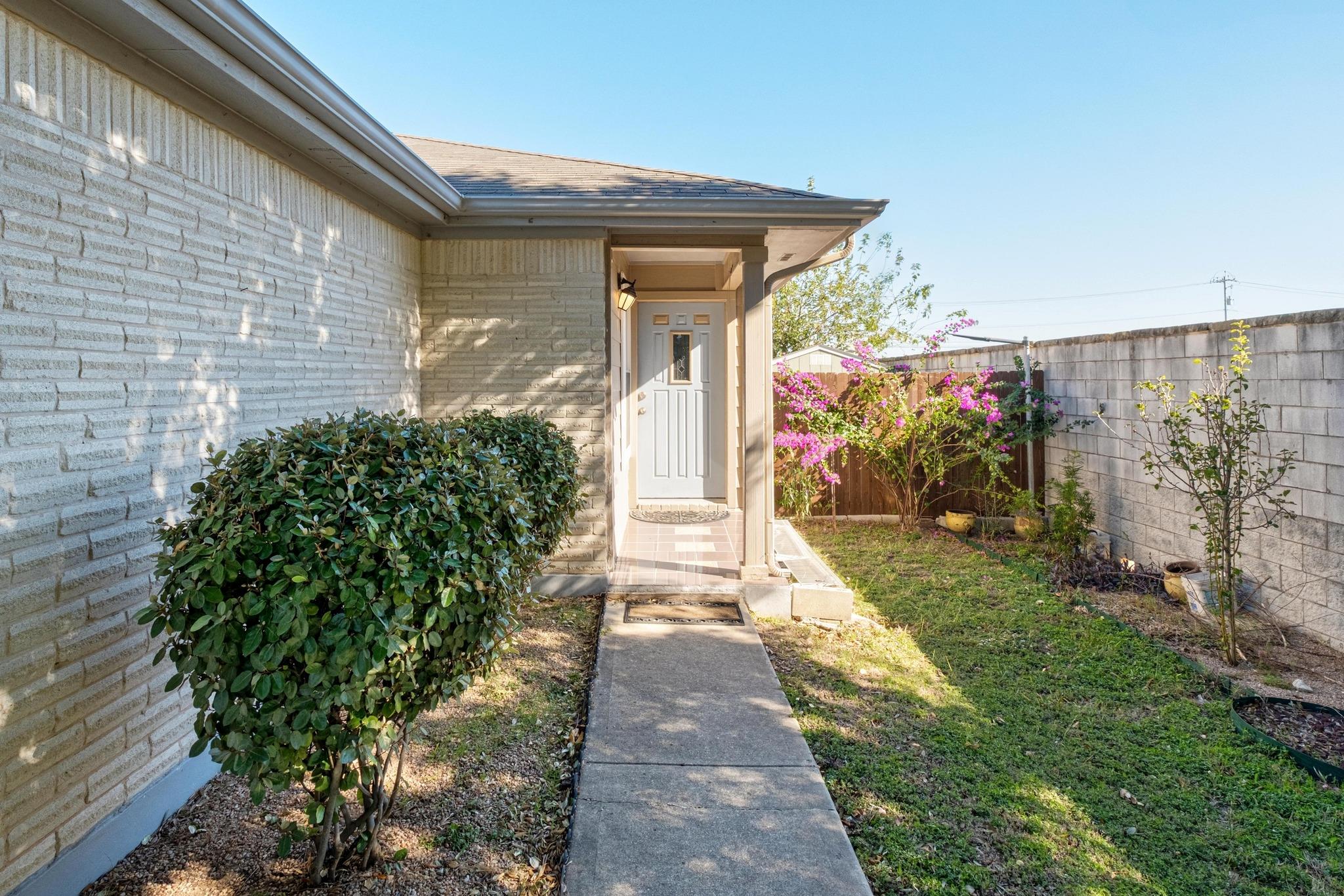 12401 Drummond Dr, Austin, TX 78754