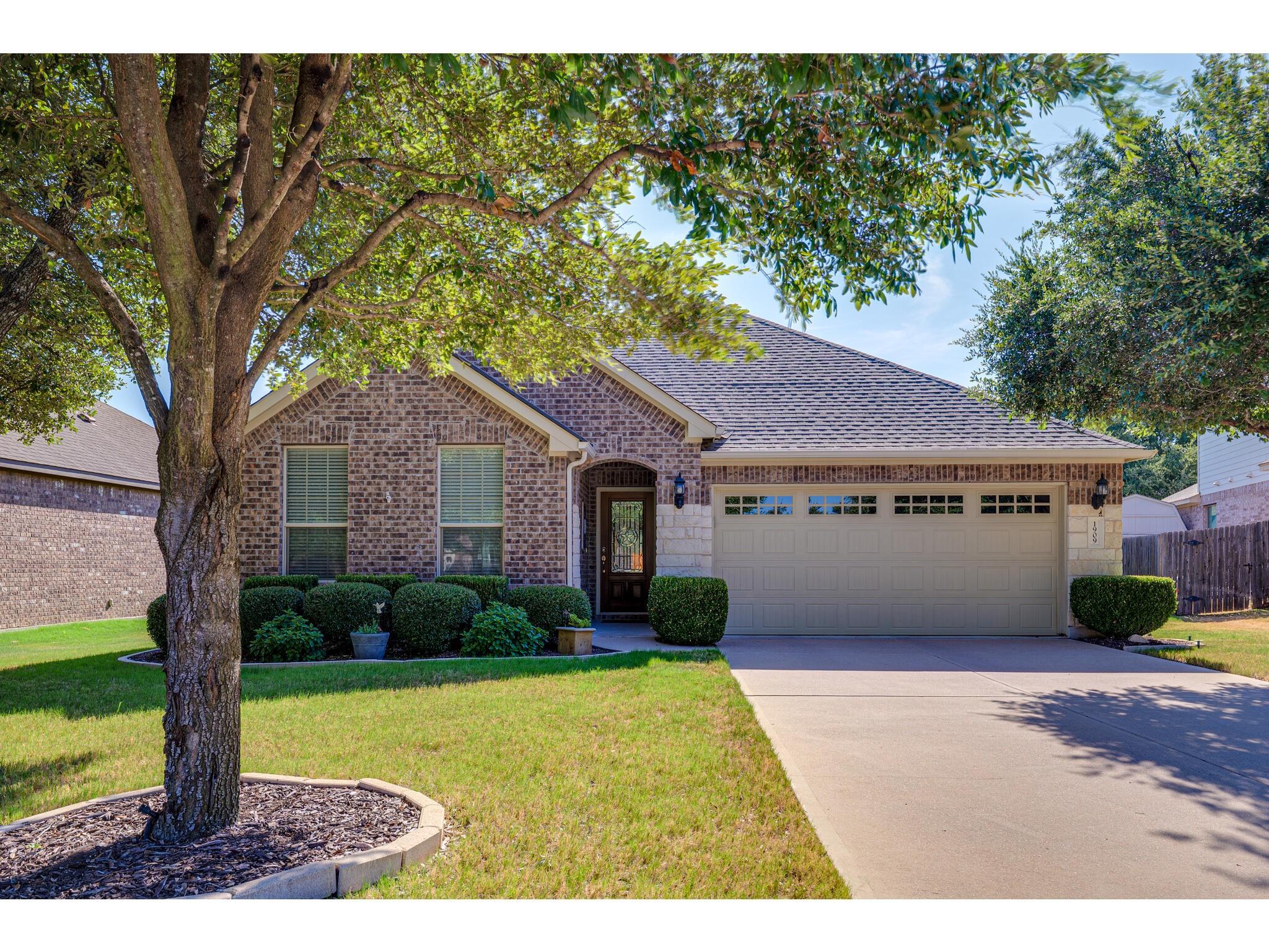 1909 Pecan Valley Dr, Leander, TX 78641