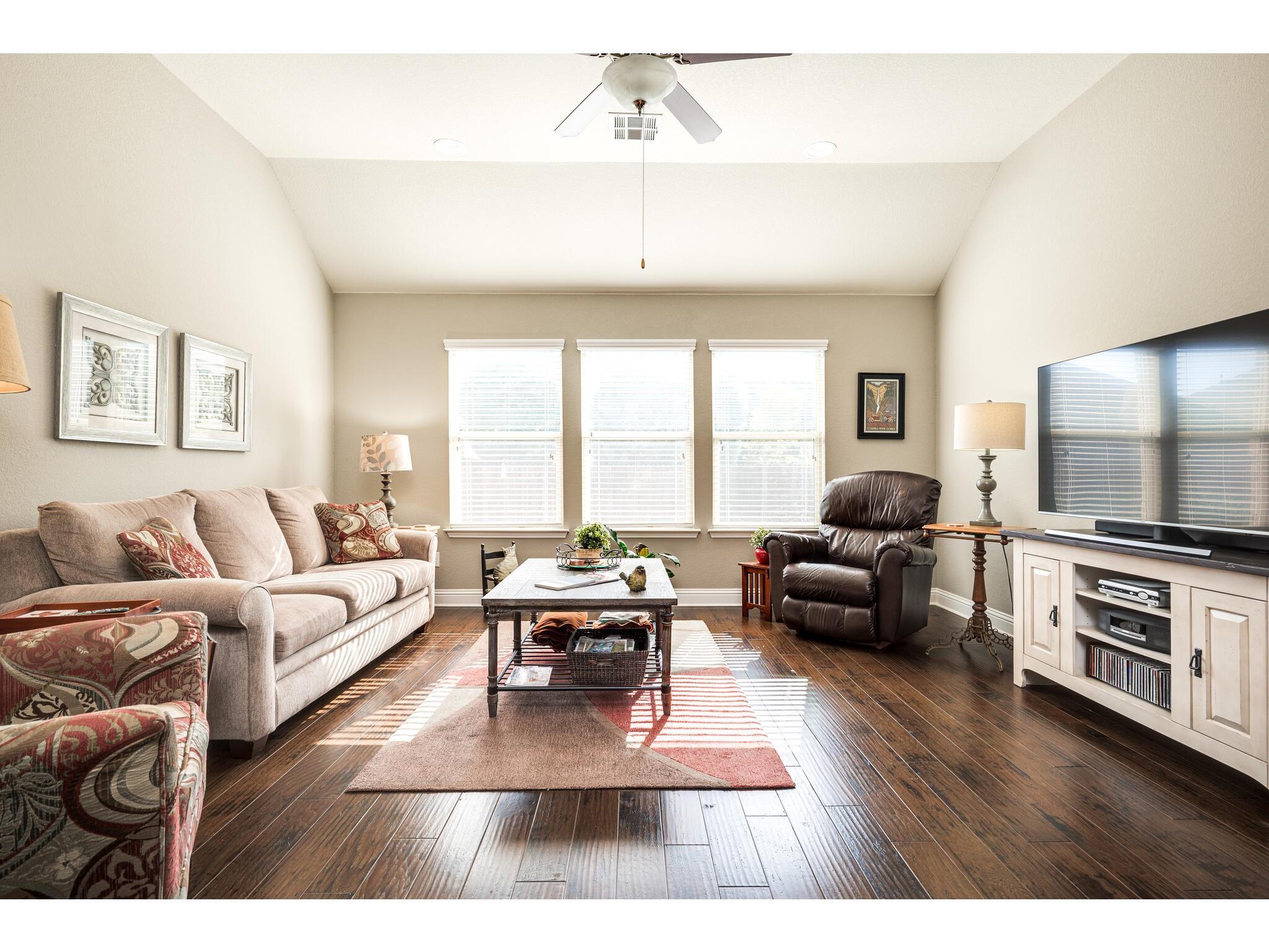 1909 Pecan Valley Dr, Leander, TX 78641