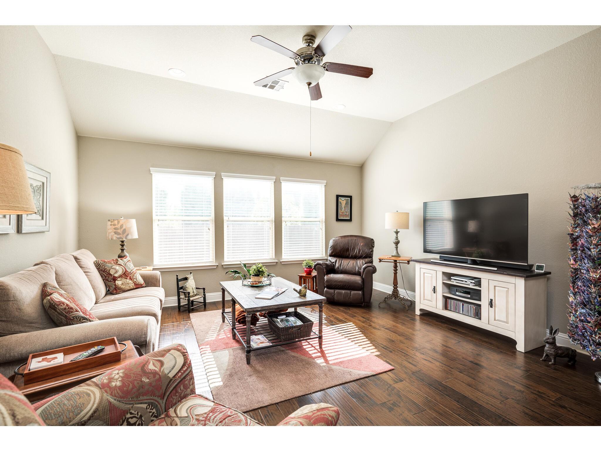 1909 Pecan Valley Dr, Leander, TX 78641