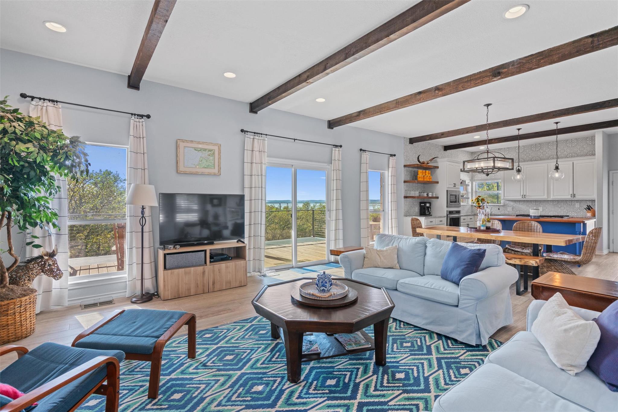 4401 Sunset Cliff Rd, Burnet, TX 78611