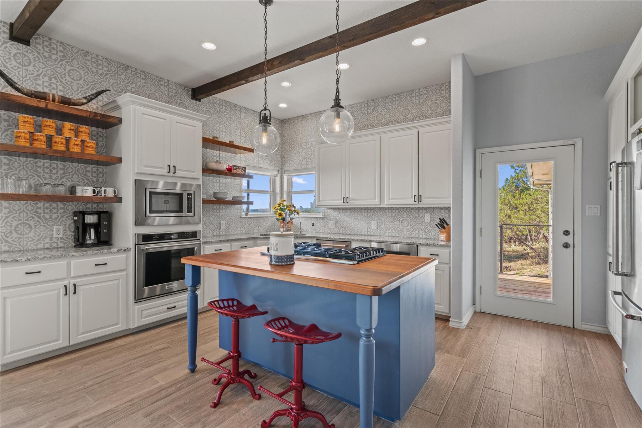 4401 Sunset Cliff Rd, Burnet, TX 78611