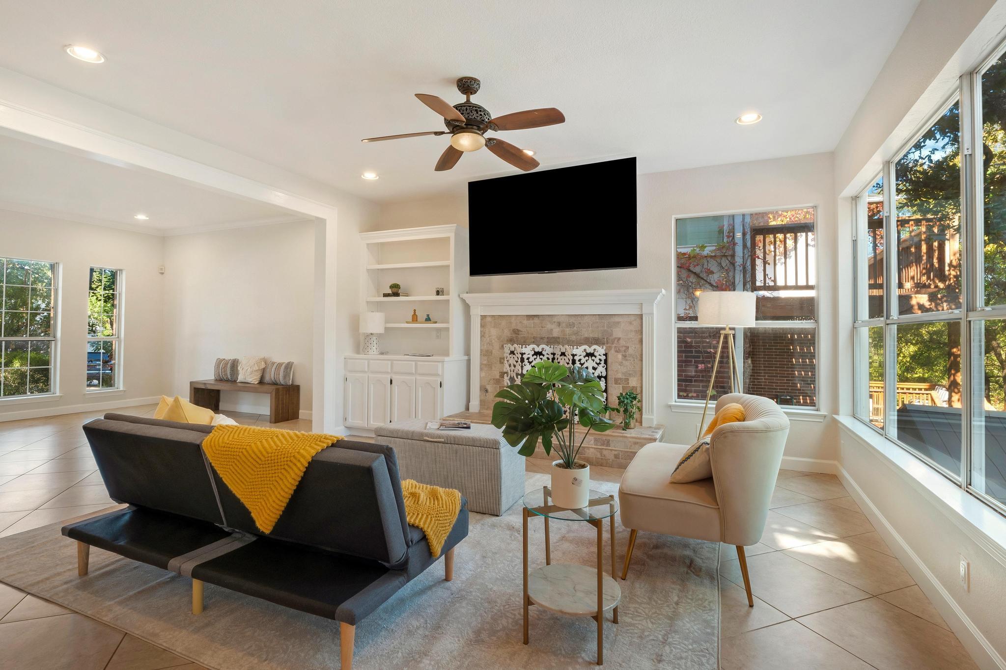 3913 Caney Creek Rd, Austin, TX 78732