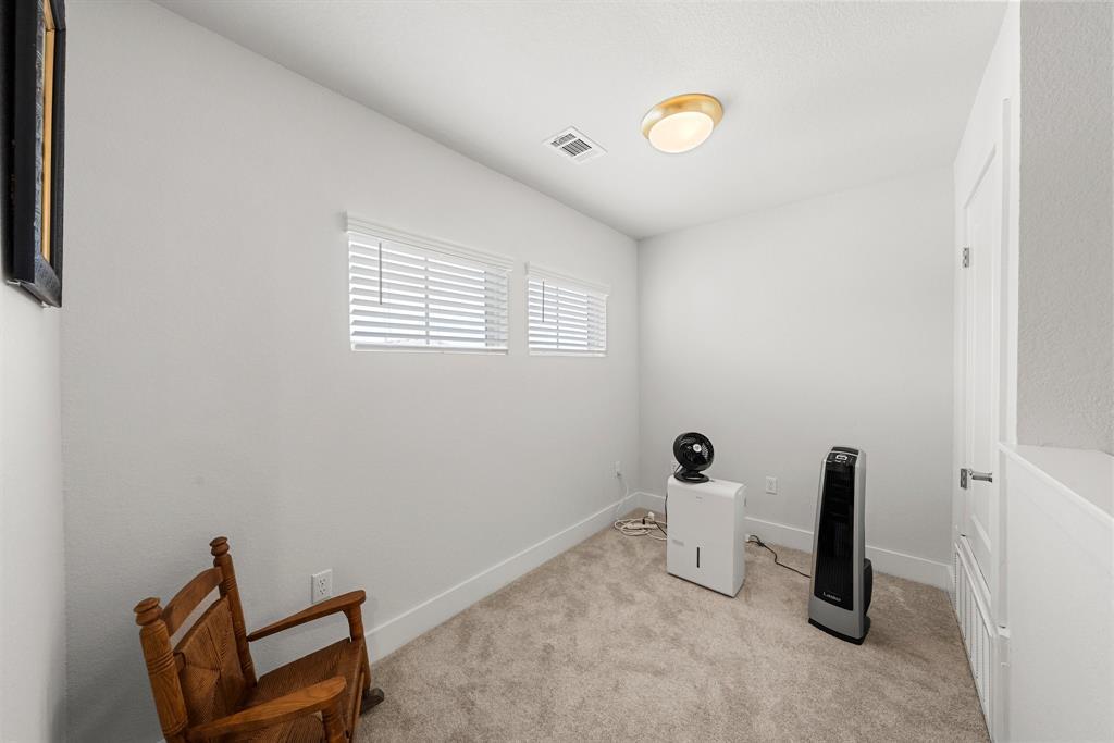 8602 McKamy Dr, Austin, TX 78744