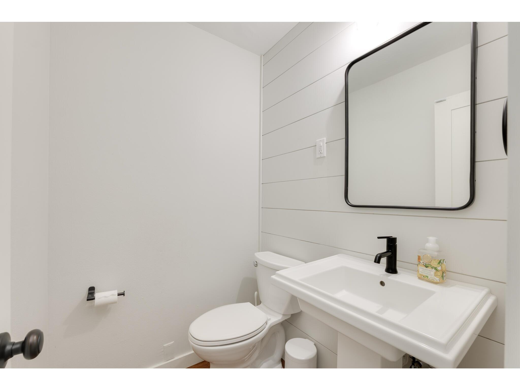 8700 Mountainwood Cir, Austin, TX 78759