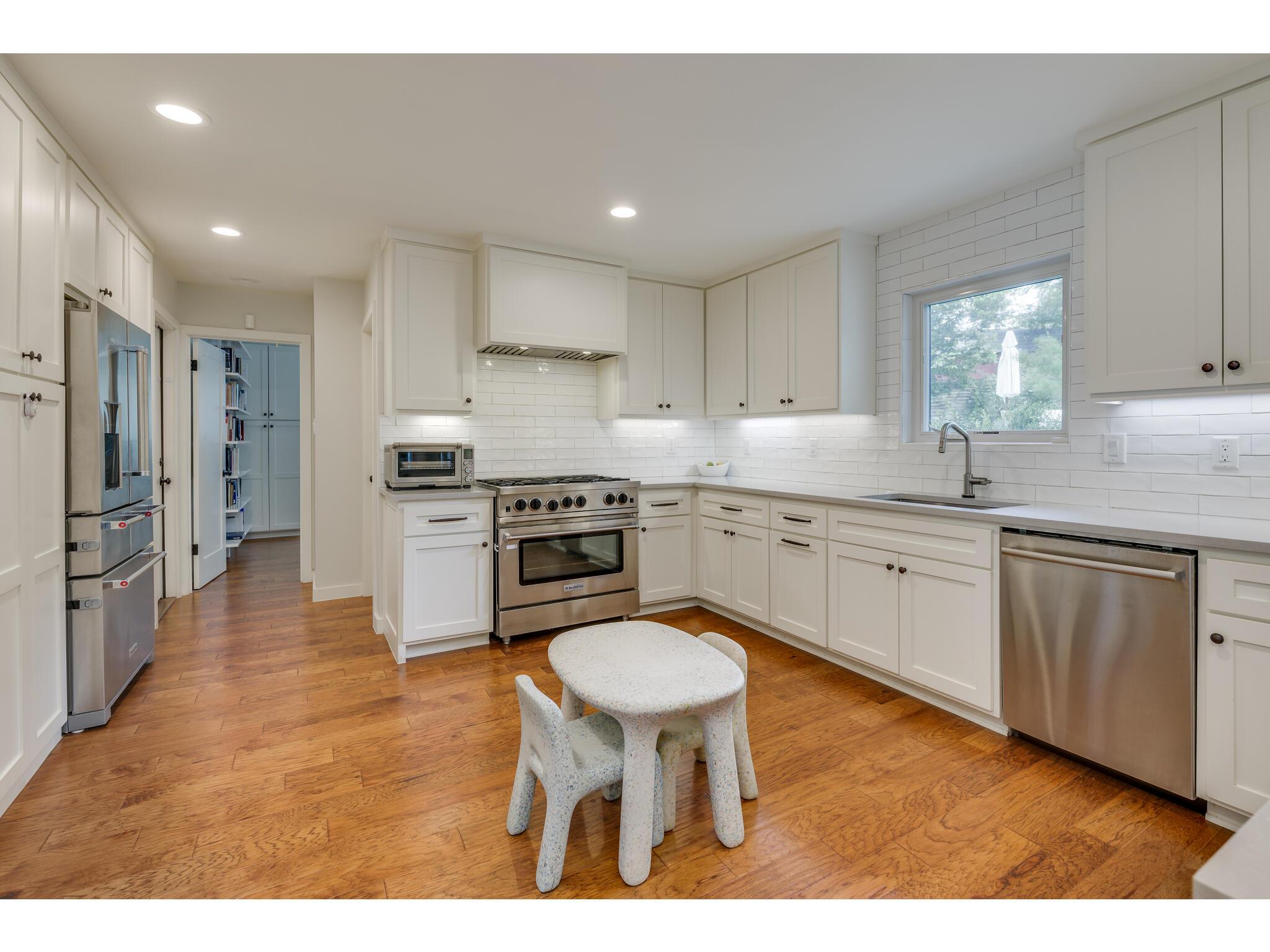 8700 Mountainwood Cir, Austin, TX 78759