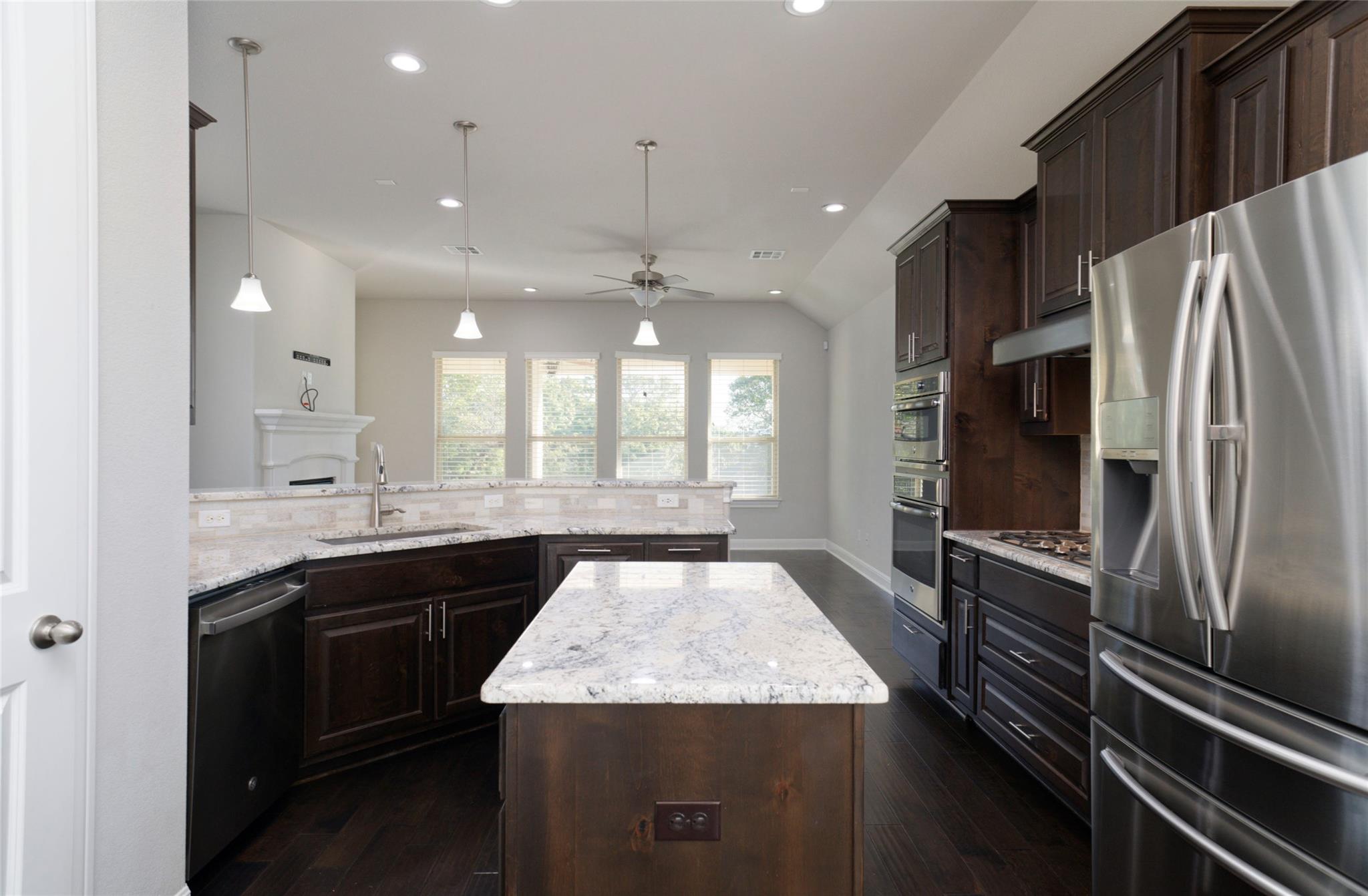 4001 Good Night Trl, Leander, TX 78641