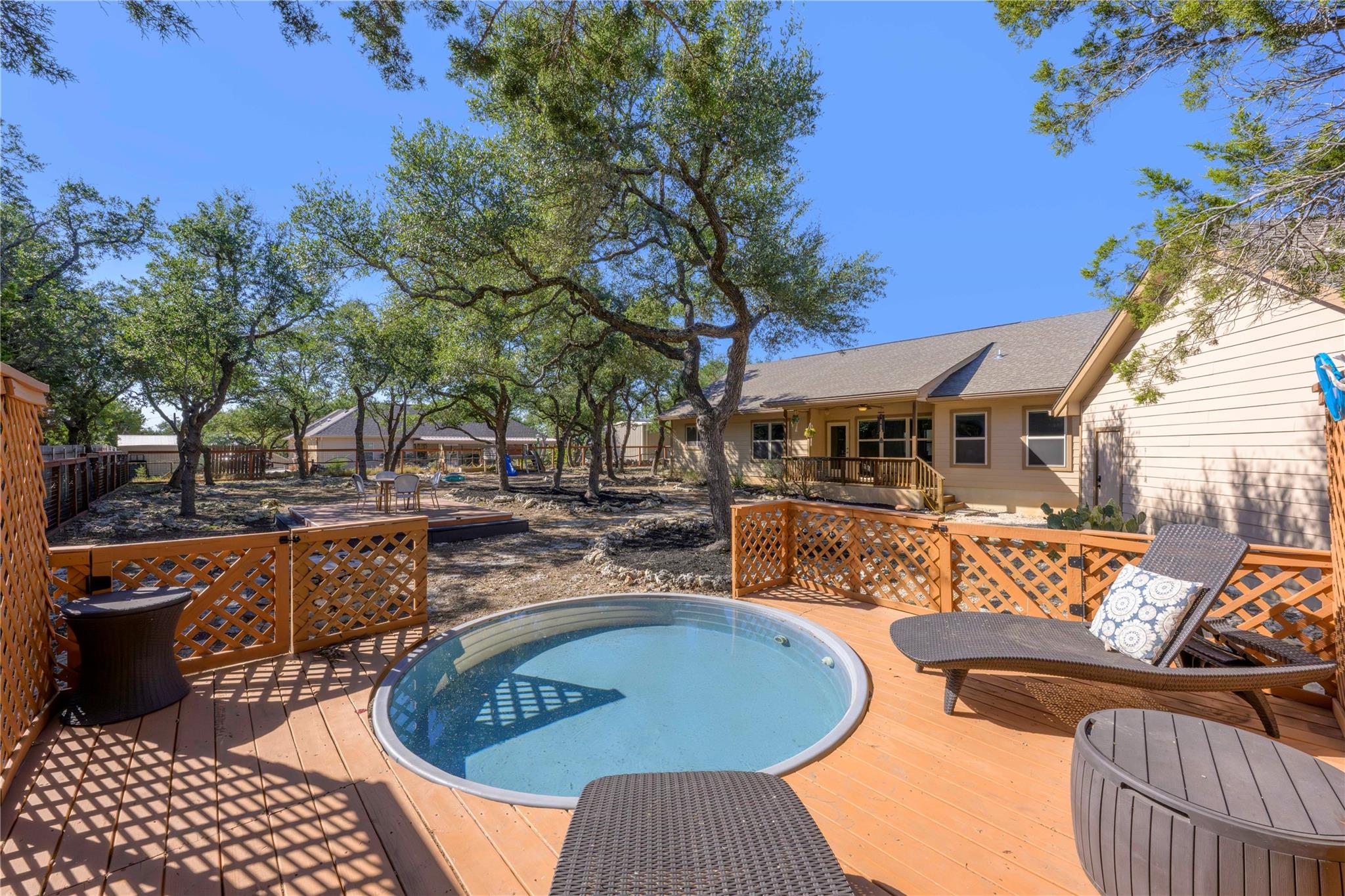 541 Lasso Loop, Canyon Lake, TX 78133