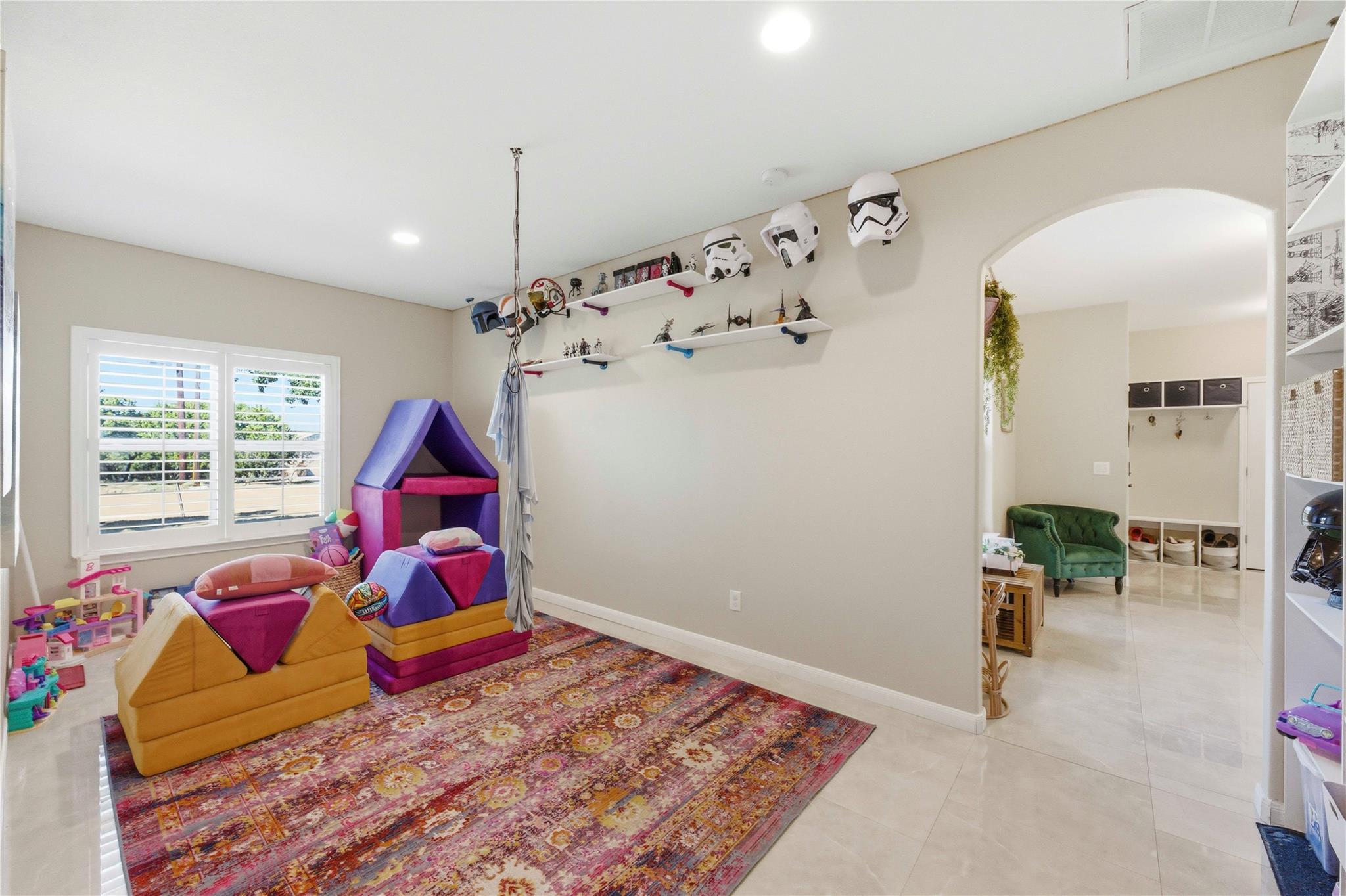 541 Lasso Loop, Canyon Lake, TX 78133