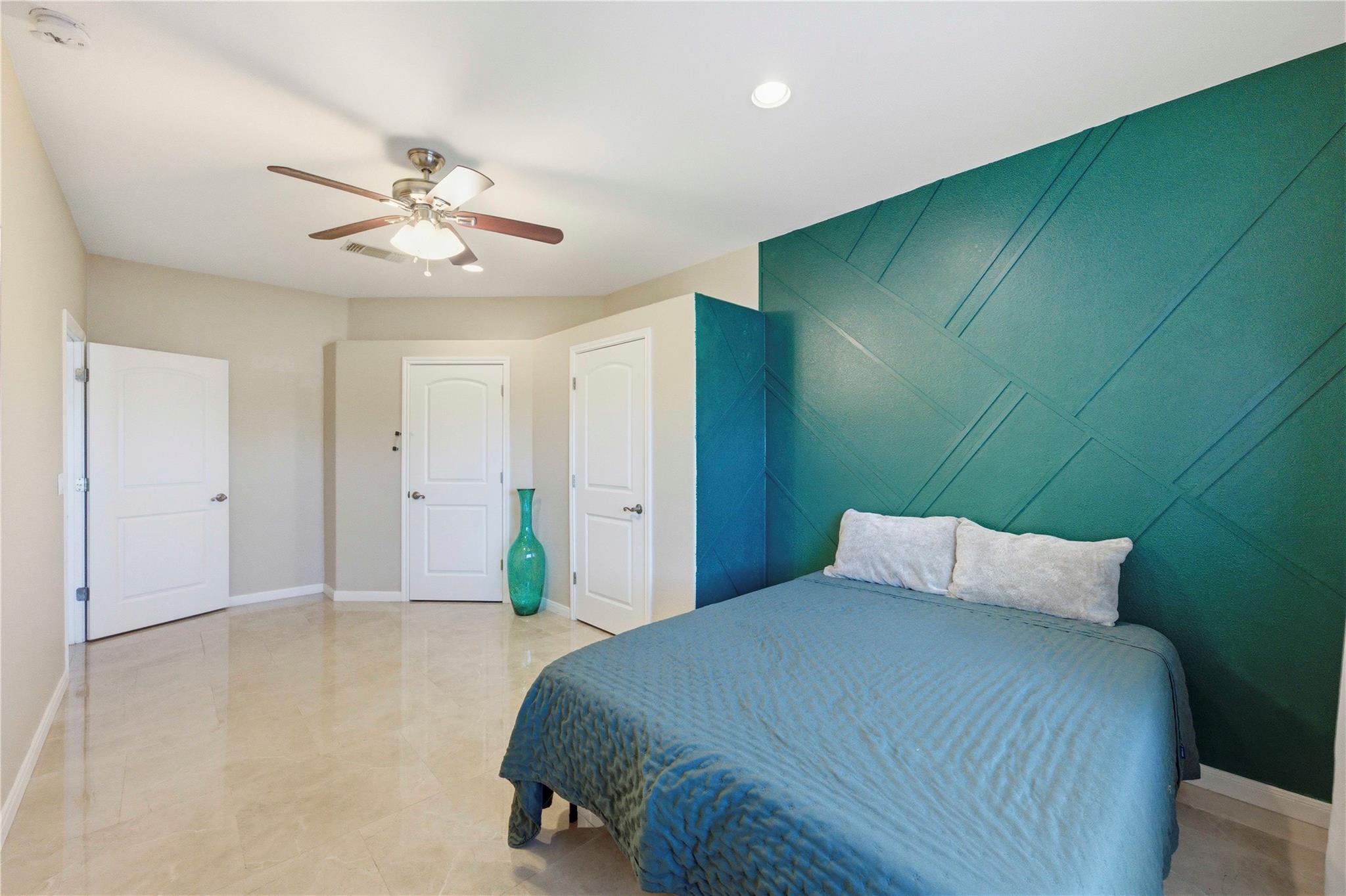 541 Lasso Loop, Canyon Lake, TX 78133