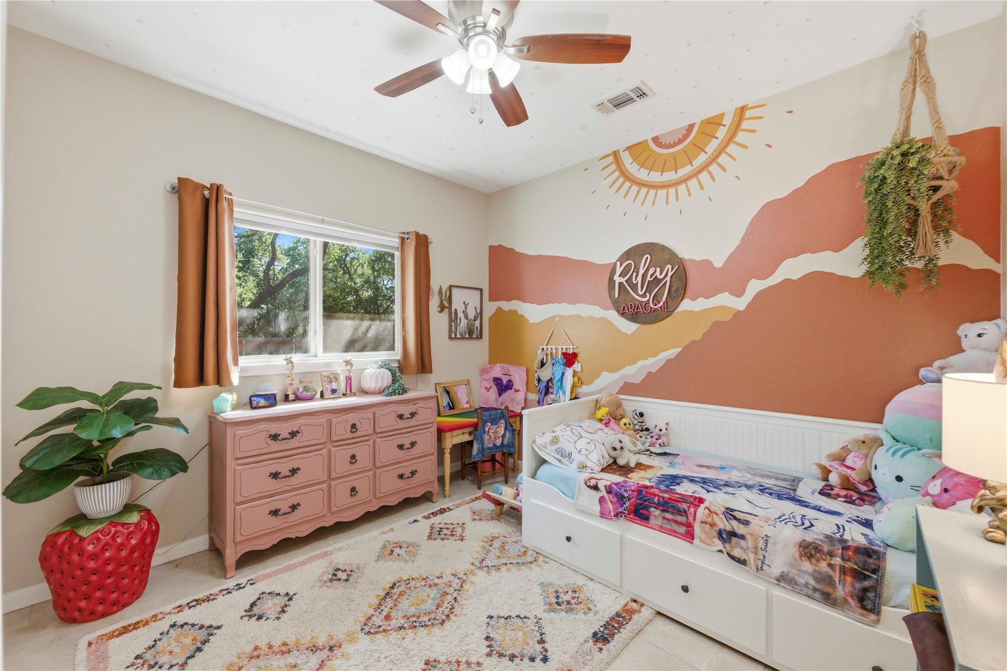 541 Lasso Loop, Canyon Lake, TX 78133