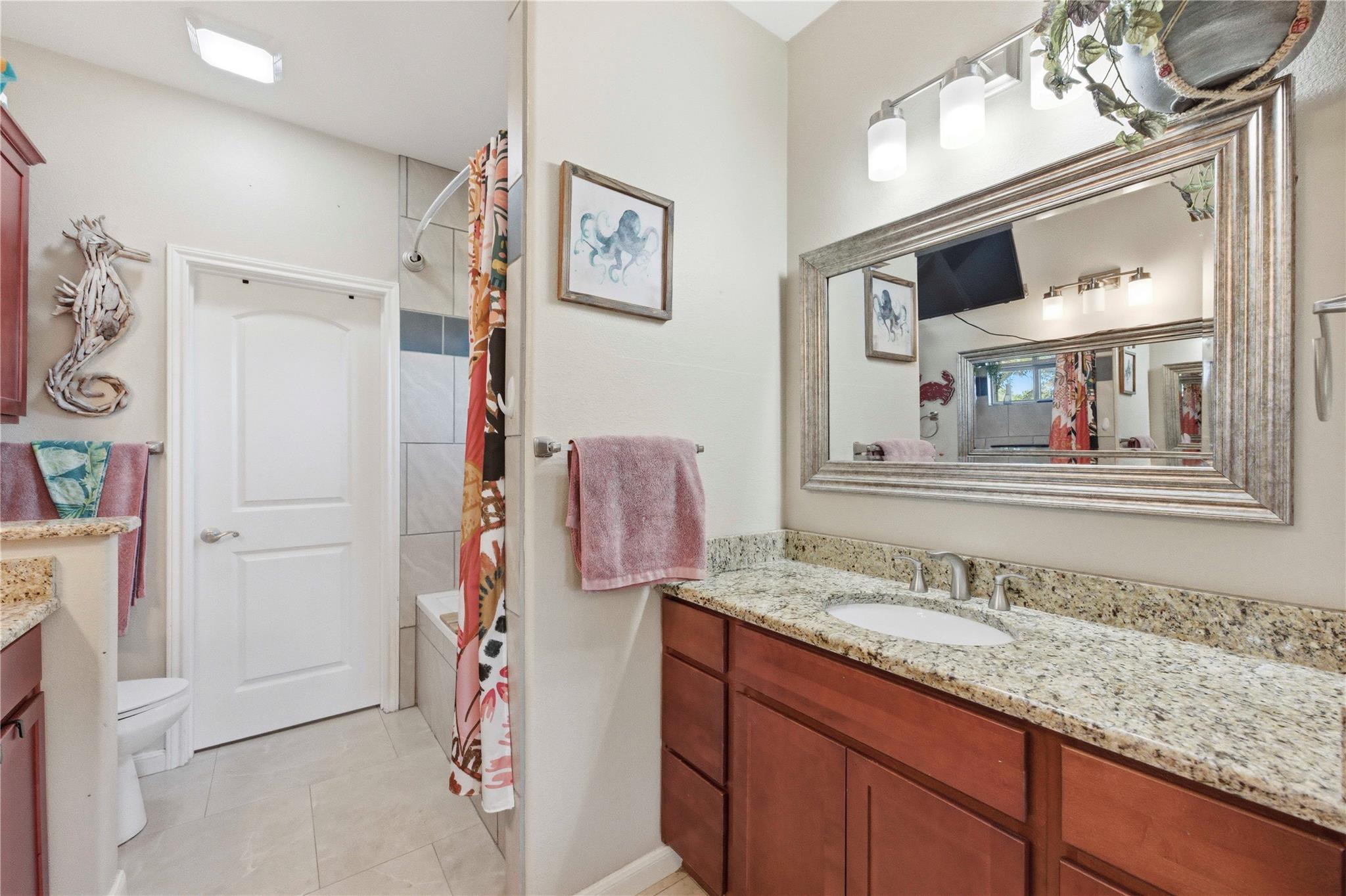 541 Lasso Loop, Canyon Lake, TX 78133