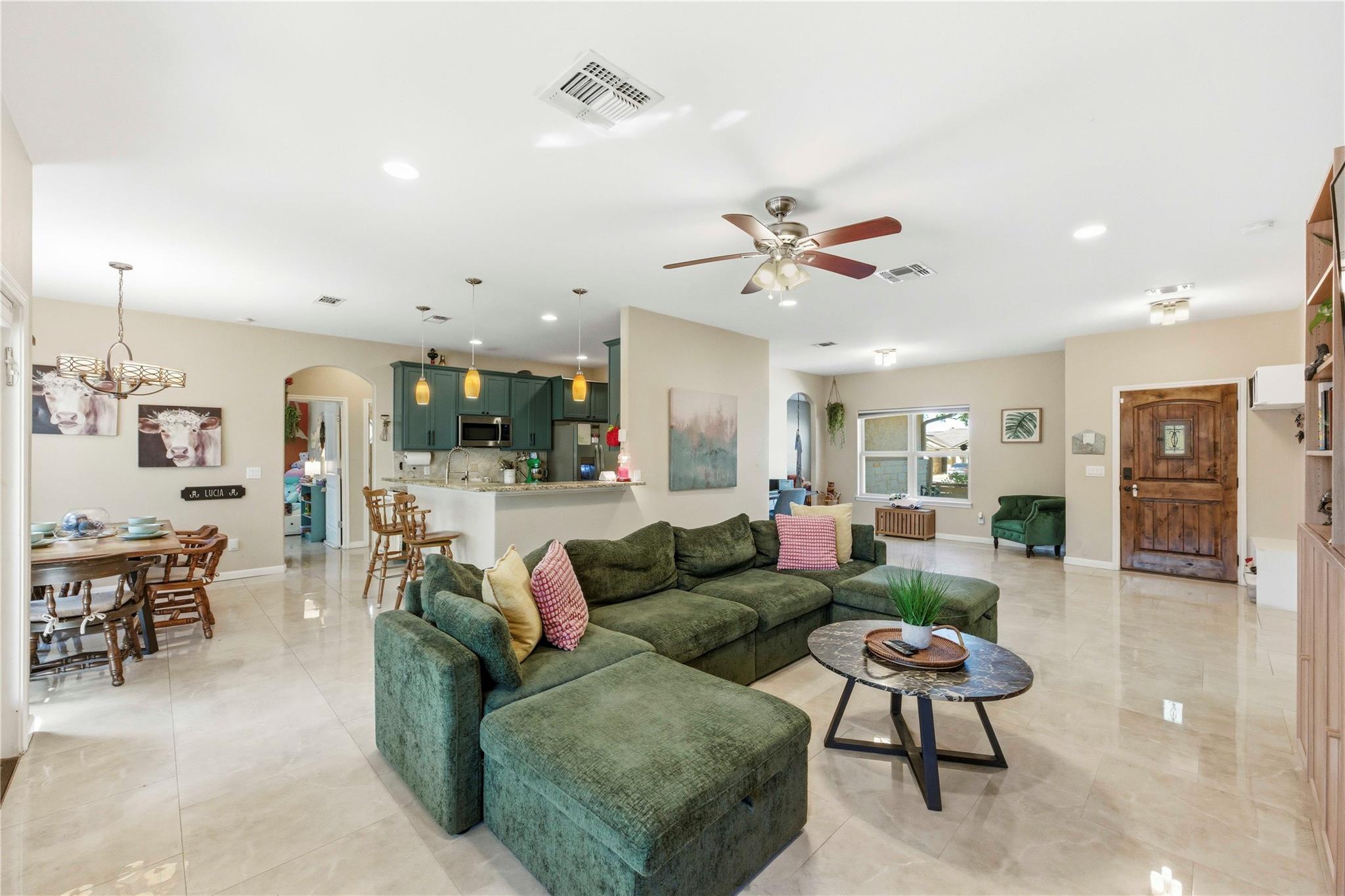 541 Lasso Loop, Canyon Lake, TX 78133