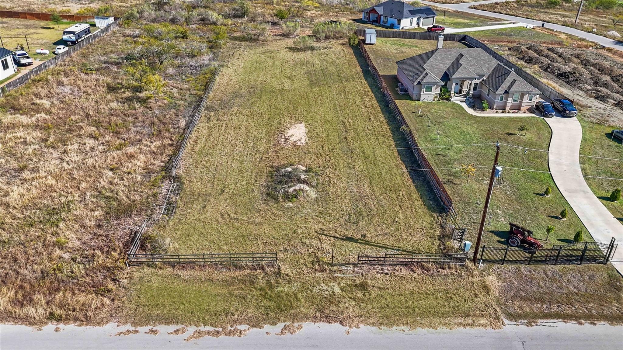 154 Burrobrush St, Niederwald, TX 78640