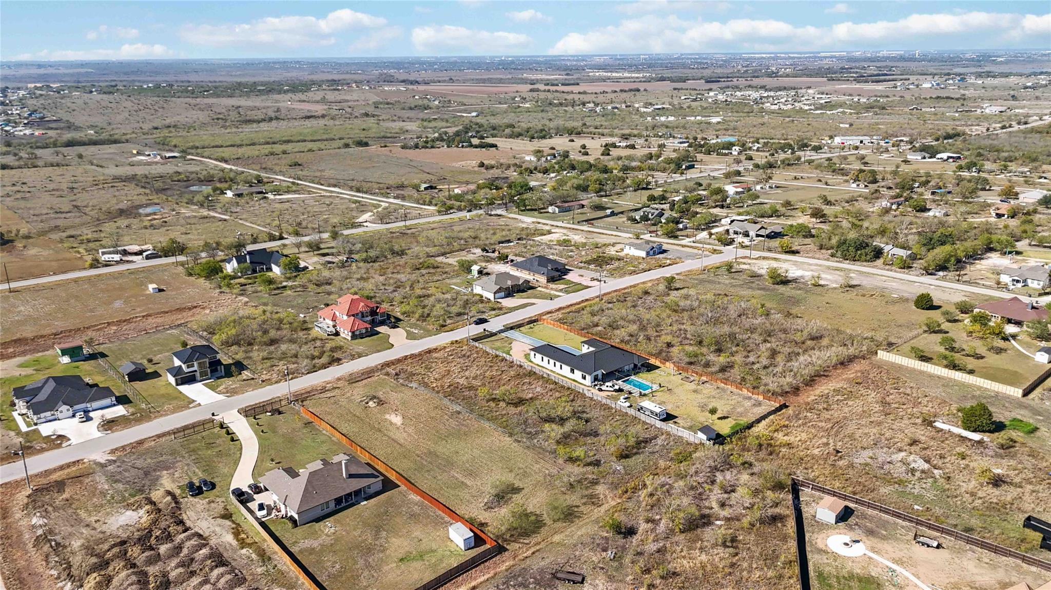 154 Burrobrush St, Niederwald, TX 78640