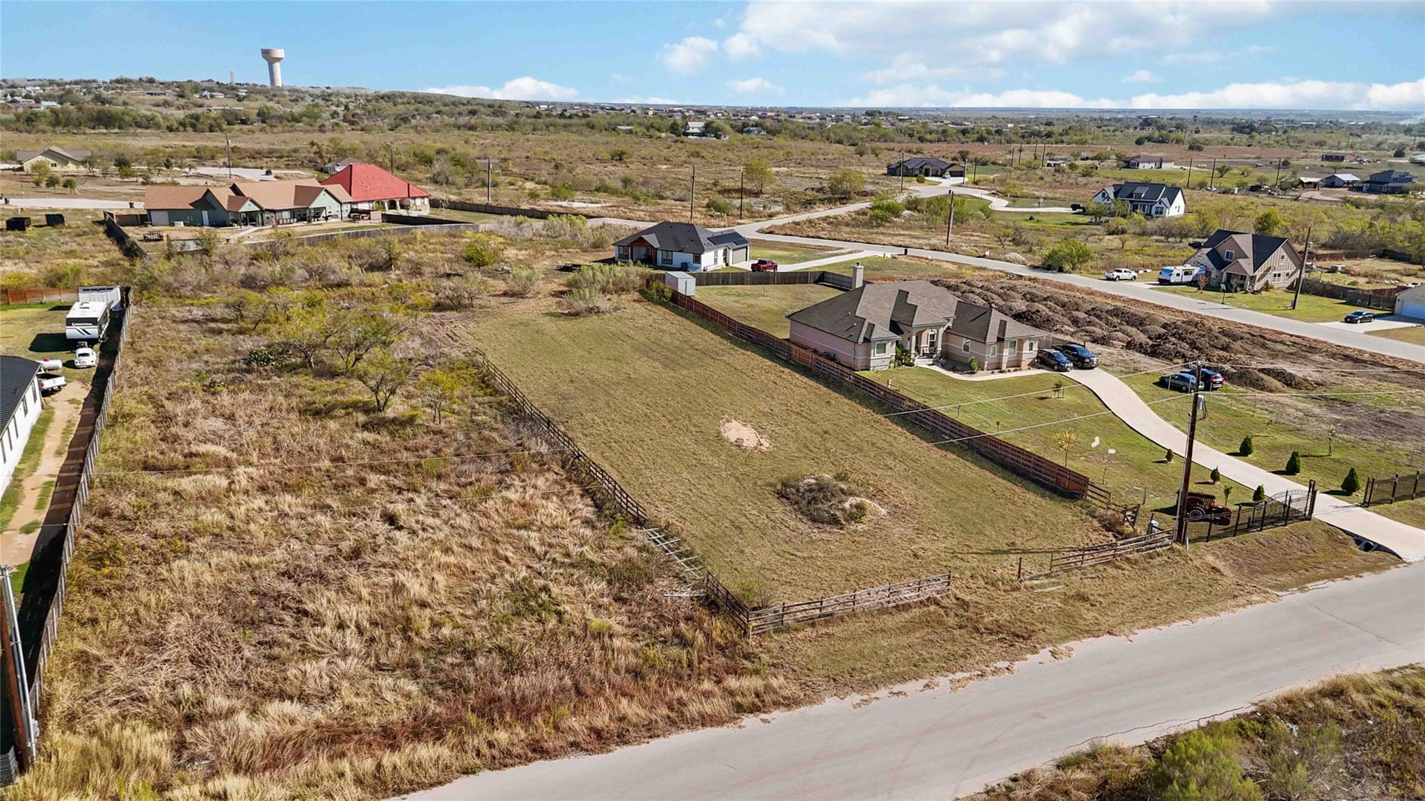 154 Burrobrush St, Niederwald, TX 78640