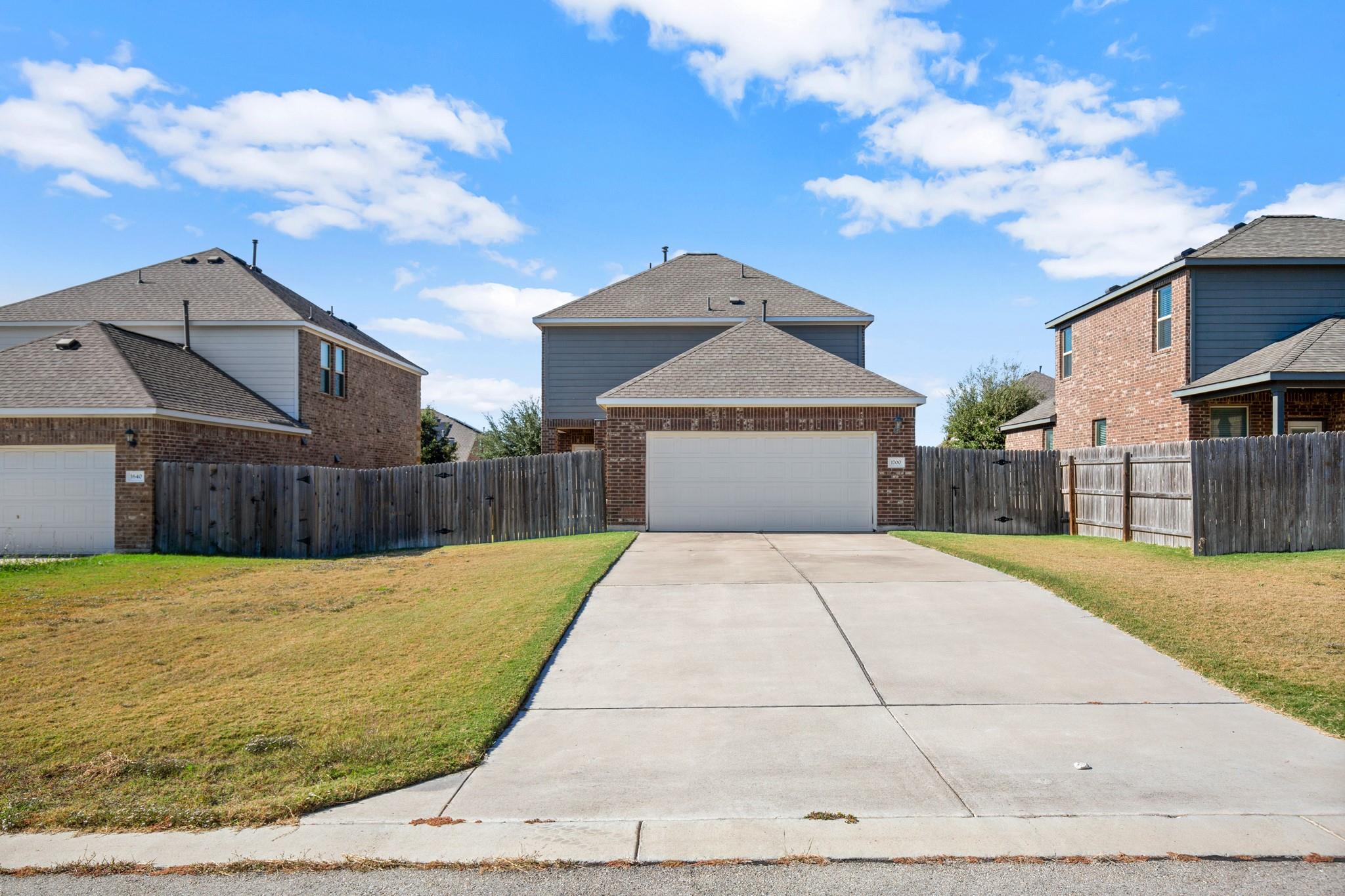 1700 W Broade St, Leander, TX 78641