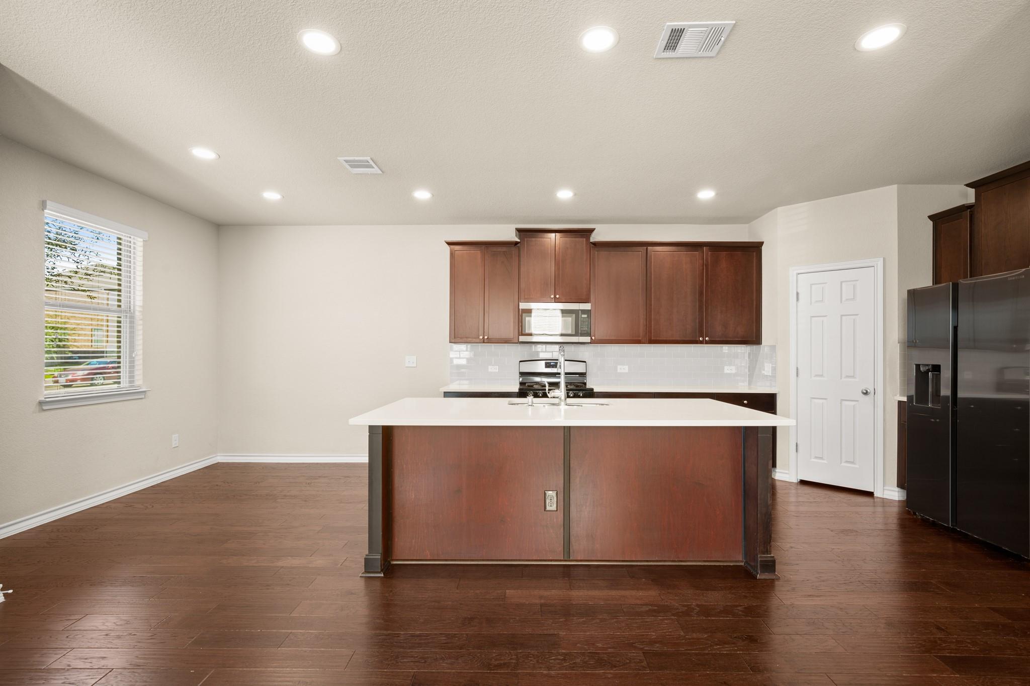 1700 W Broade St, Leander, TX 78641