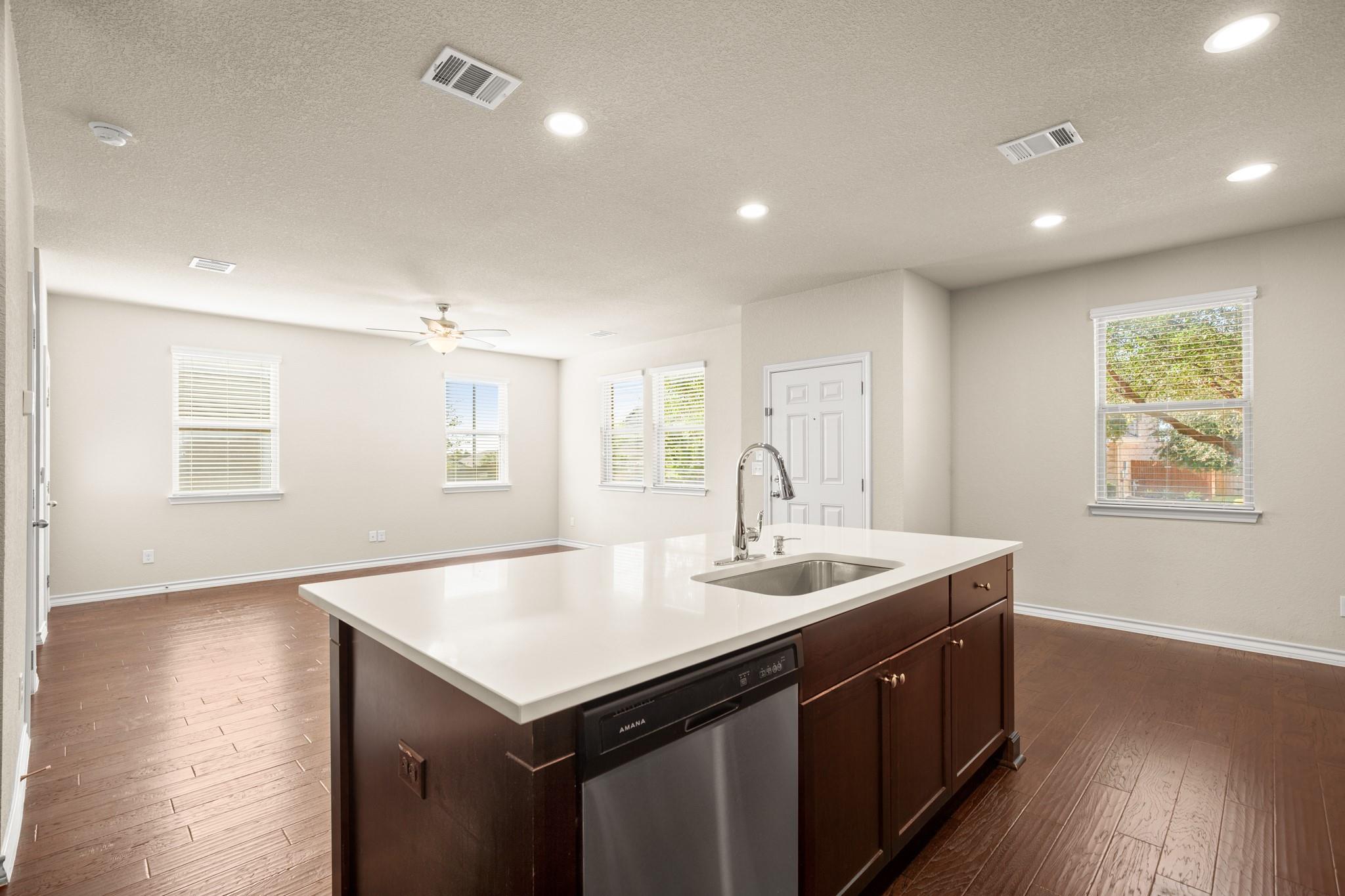 1700 W Broade St, Leander, TX 78641