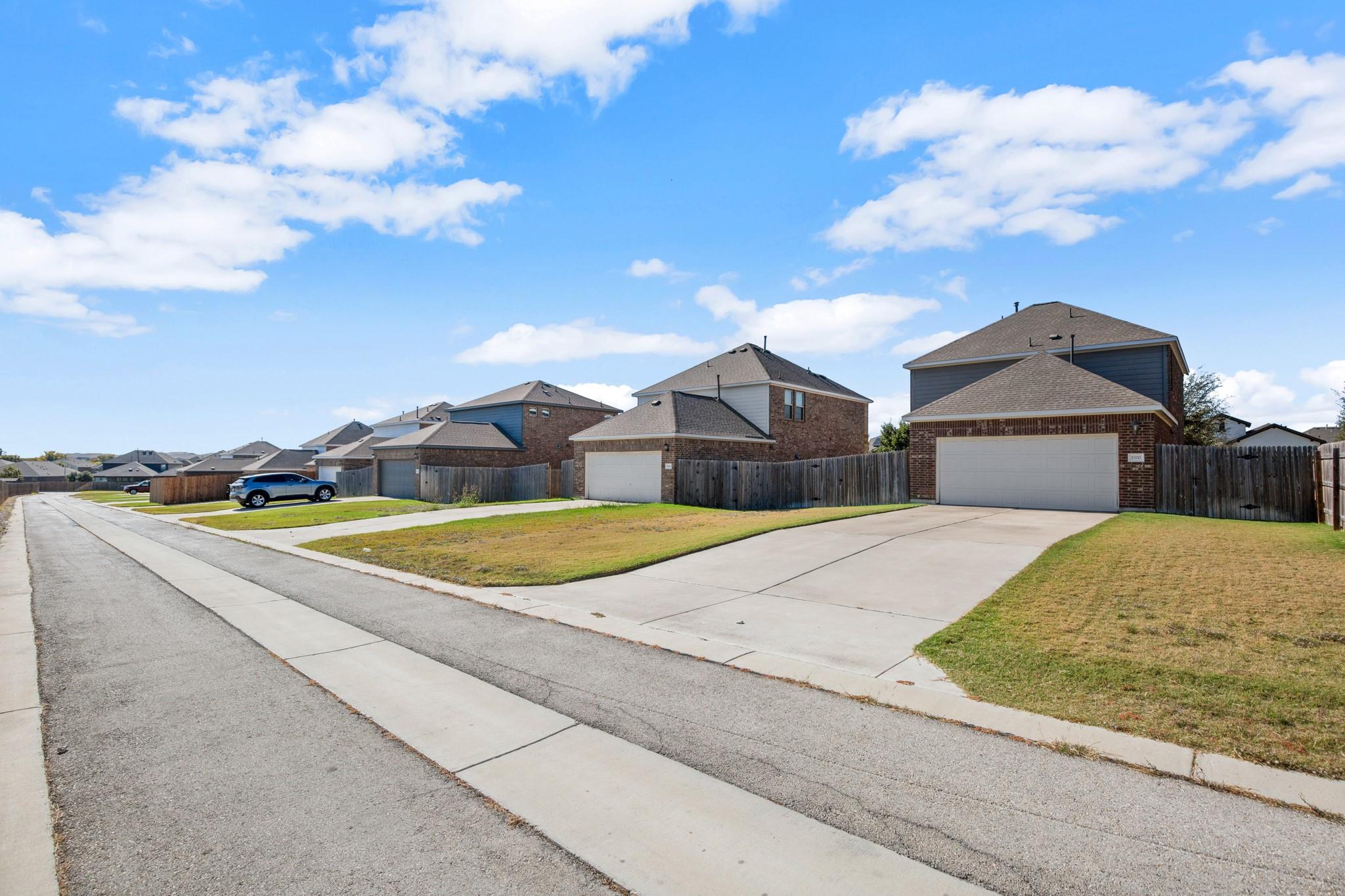 1700 W Broade St, Leander, TX 78641