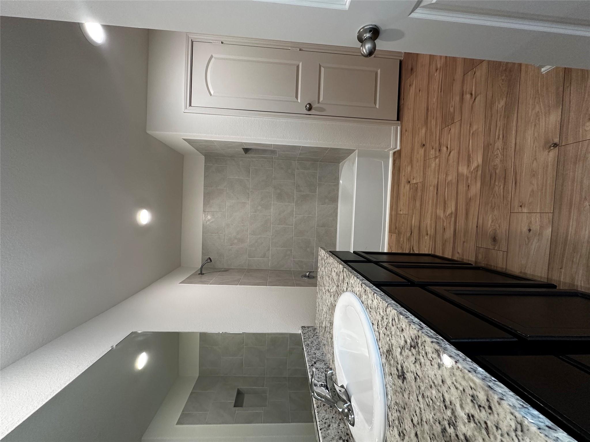 18501 Quiet Range Dr, Elgin, TX 78621